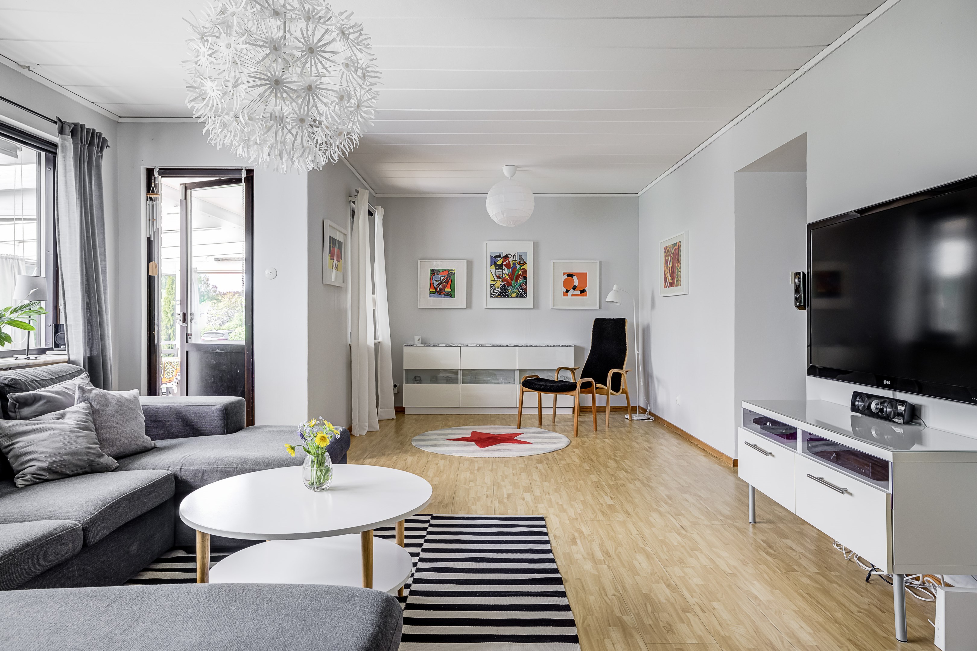 Bostadsbild från Vangsbyvägen 7, Såld i Vänge, Uppsala