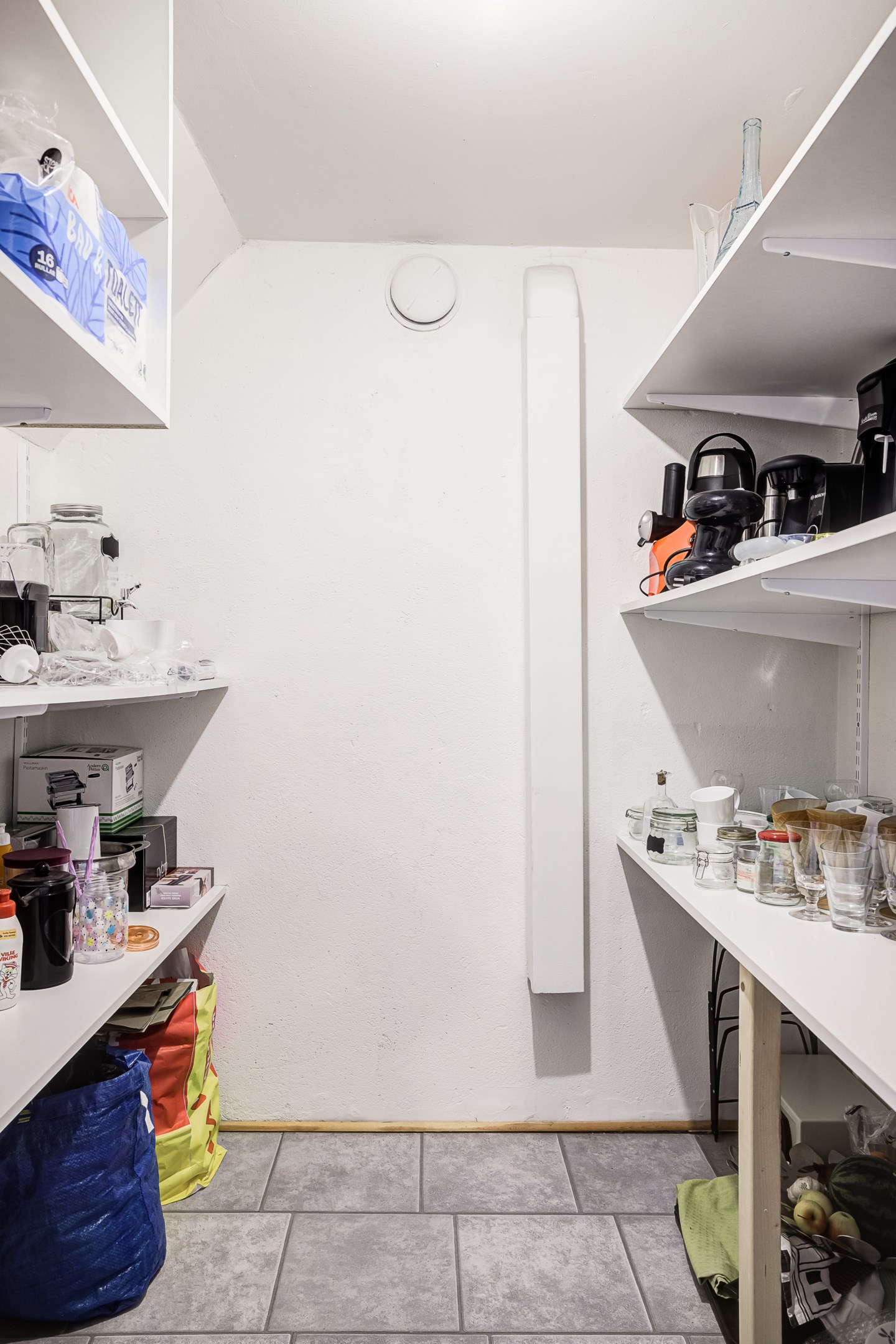 Bostadsbild från Vangsbyvägen 7, Såld i Vänge, Uppsala