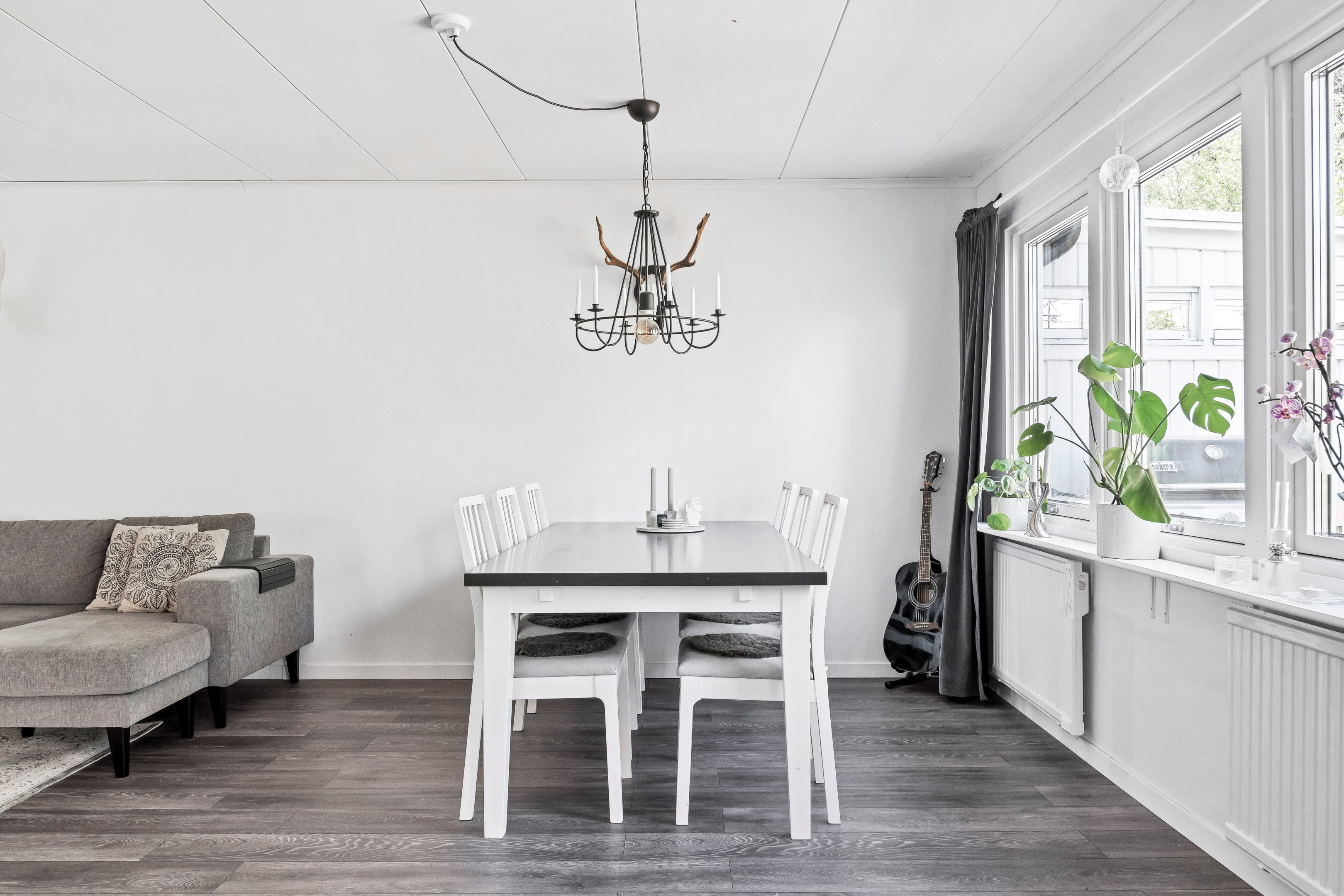 Bostadsbild från Arkitektvägen 22, Såld i Vänge, Uppsala