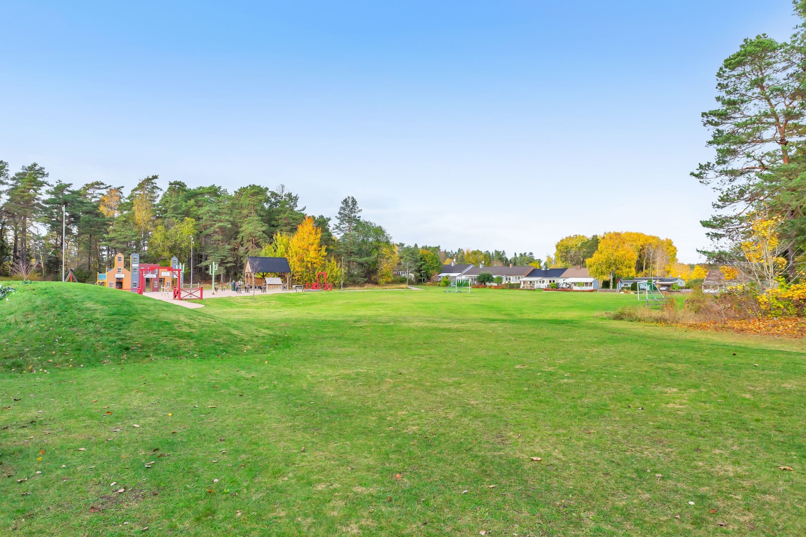 Bostadsbild från Arkitektvägen 22, Såld i Vänge, Uppsala