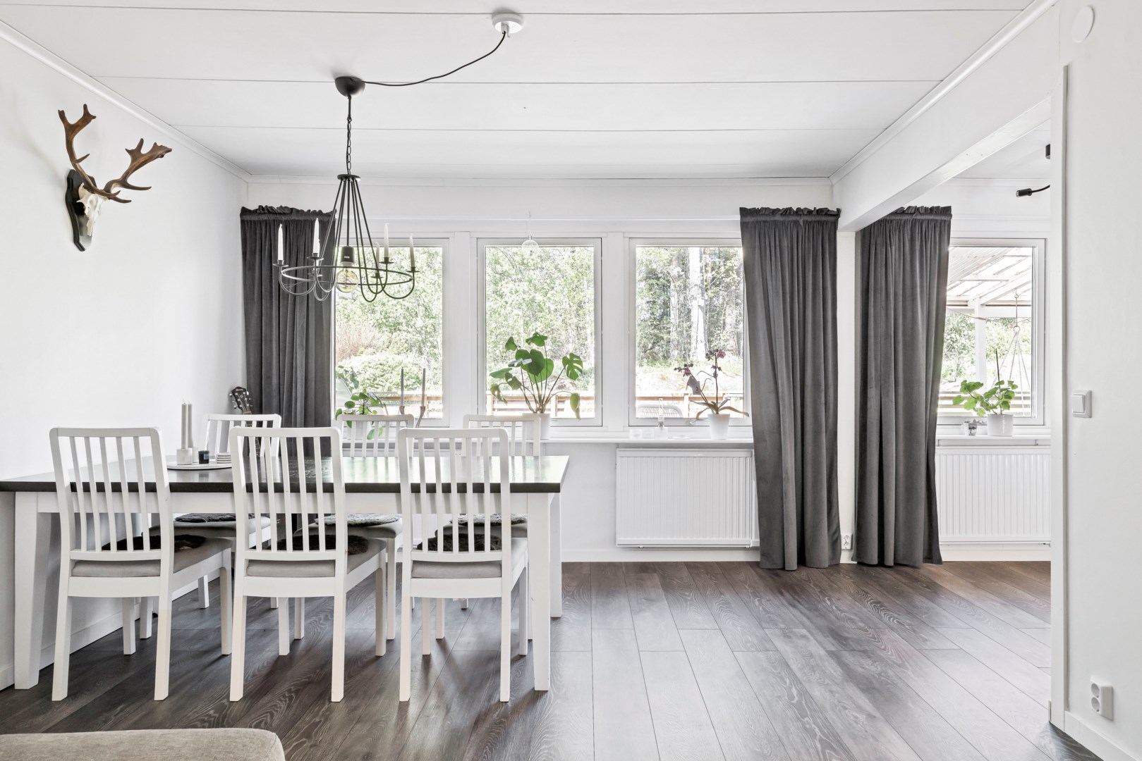 Bostadsbild från Arkitektvägen 22, Såld i Vänge, Uppsala