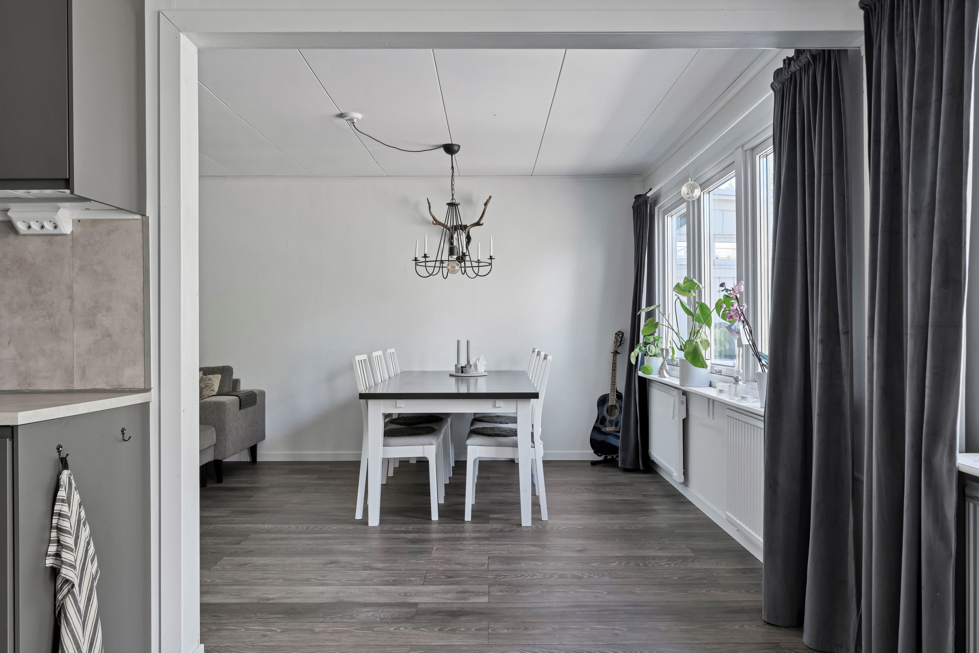 Bostadsbild från Arkitektvägen 22, Såld i Vänge, Uppsala