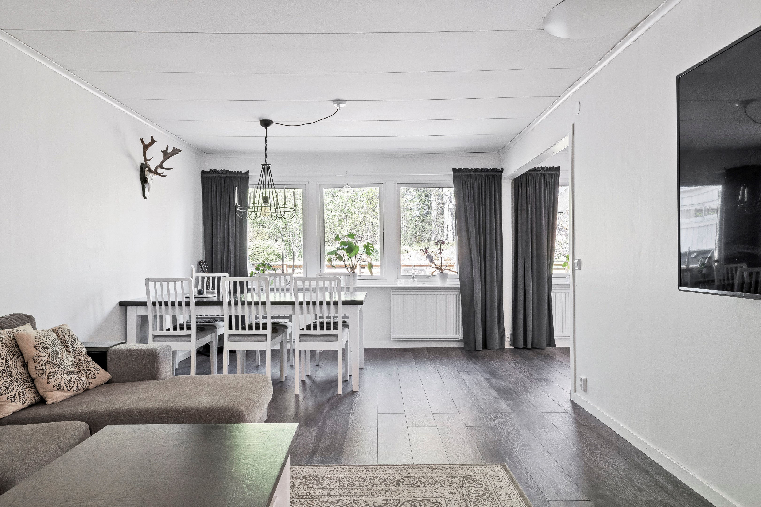 Bostadsbild från Arkitektvägen 22, Såld i Vänge, Uppsala