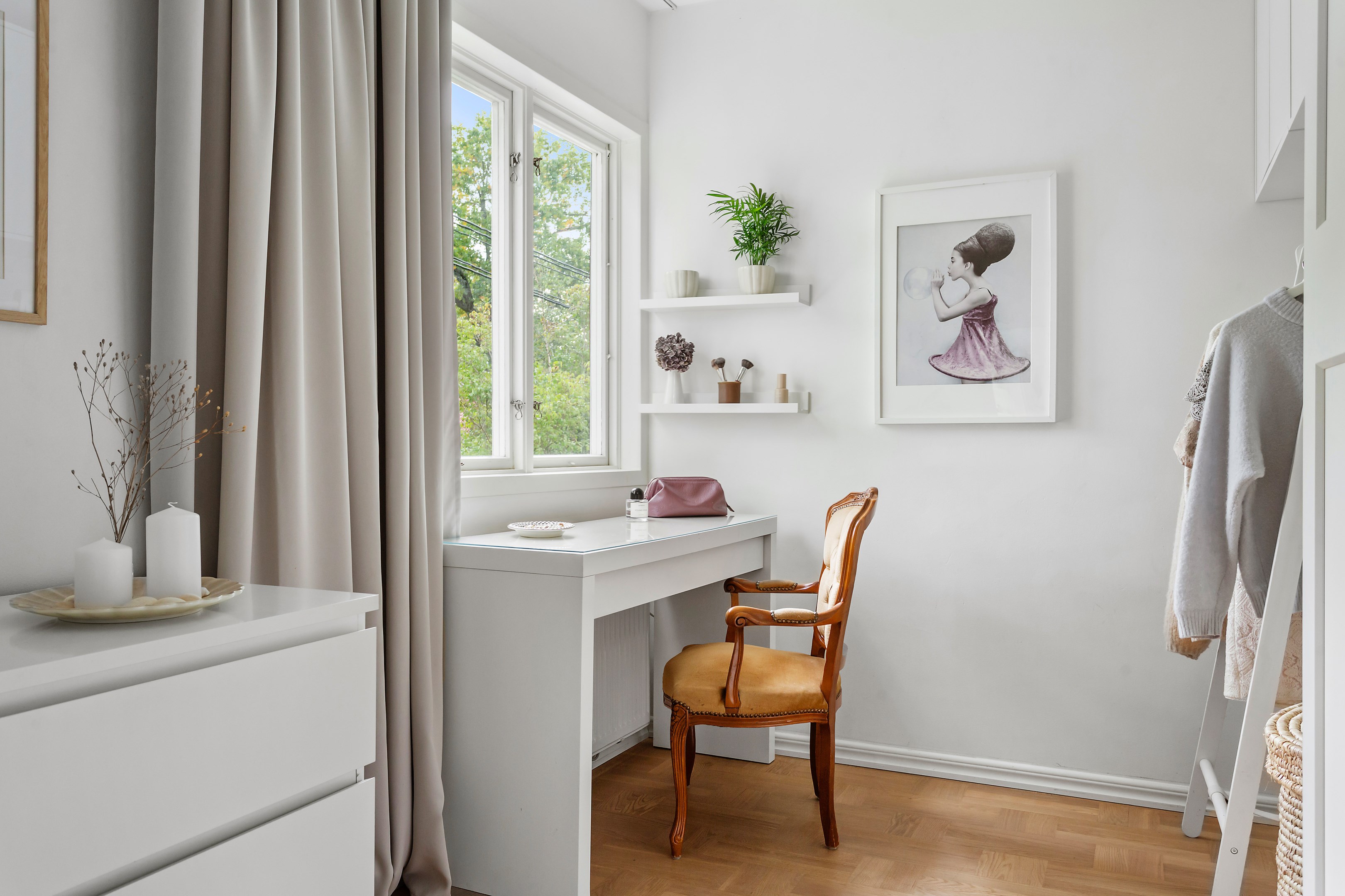 Bostadsbild från Mercuriusvägen 5, Såld i Björknäs, Nacka