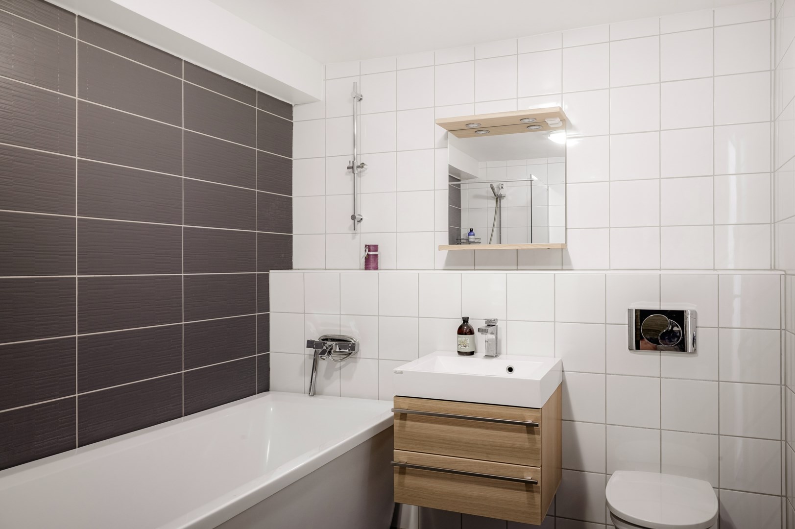 Bostadsbild från Storsvängen 21, Såld i Gustavsvik, Nacka