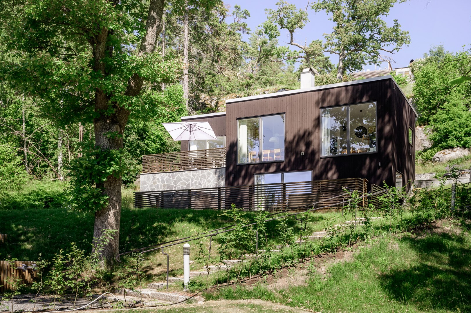 Bostadsbild från Storsvängen 21, Såld i Gustavsvik, Nacka