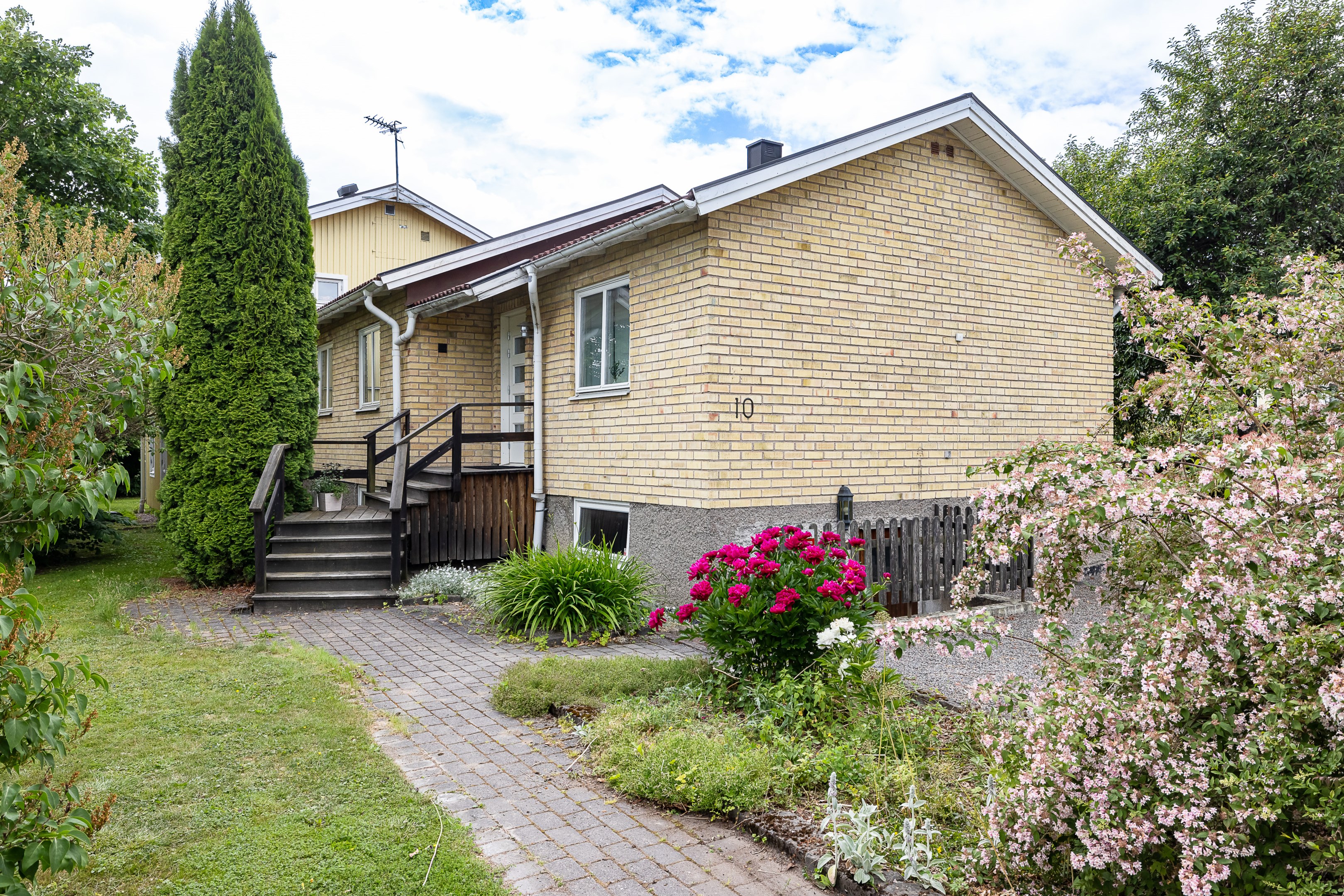 Bostadsbild från Doppingvägen 10, Såld i Sunnersta, Uppsala