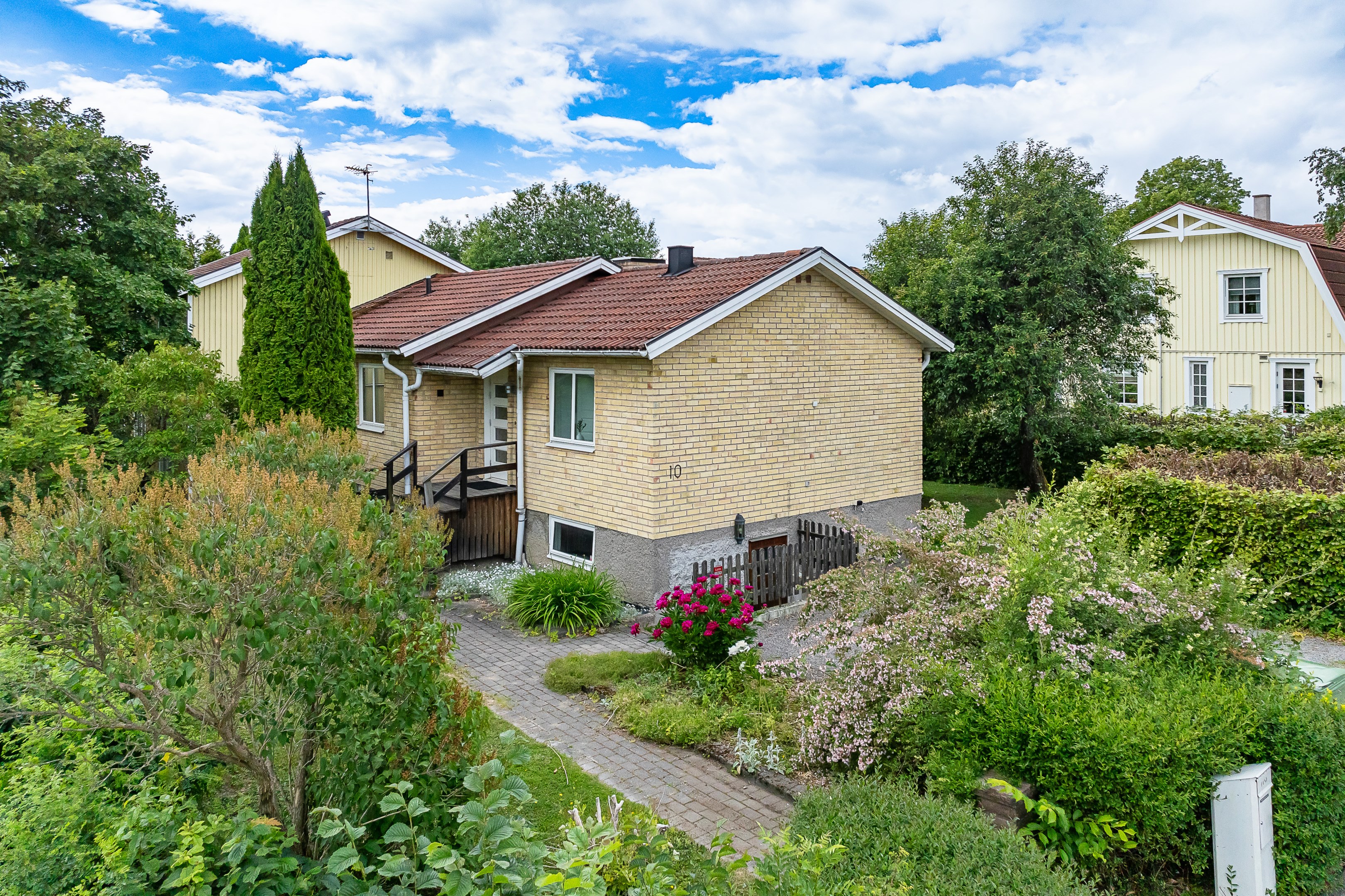 Bostadsbild från Doppingvägen 10, Såld i Sunnersta, Uppsala