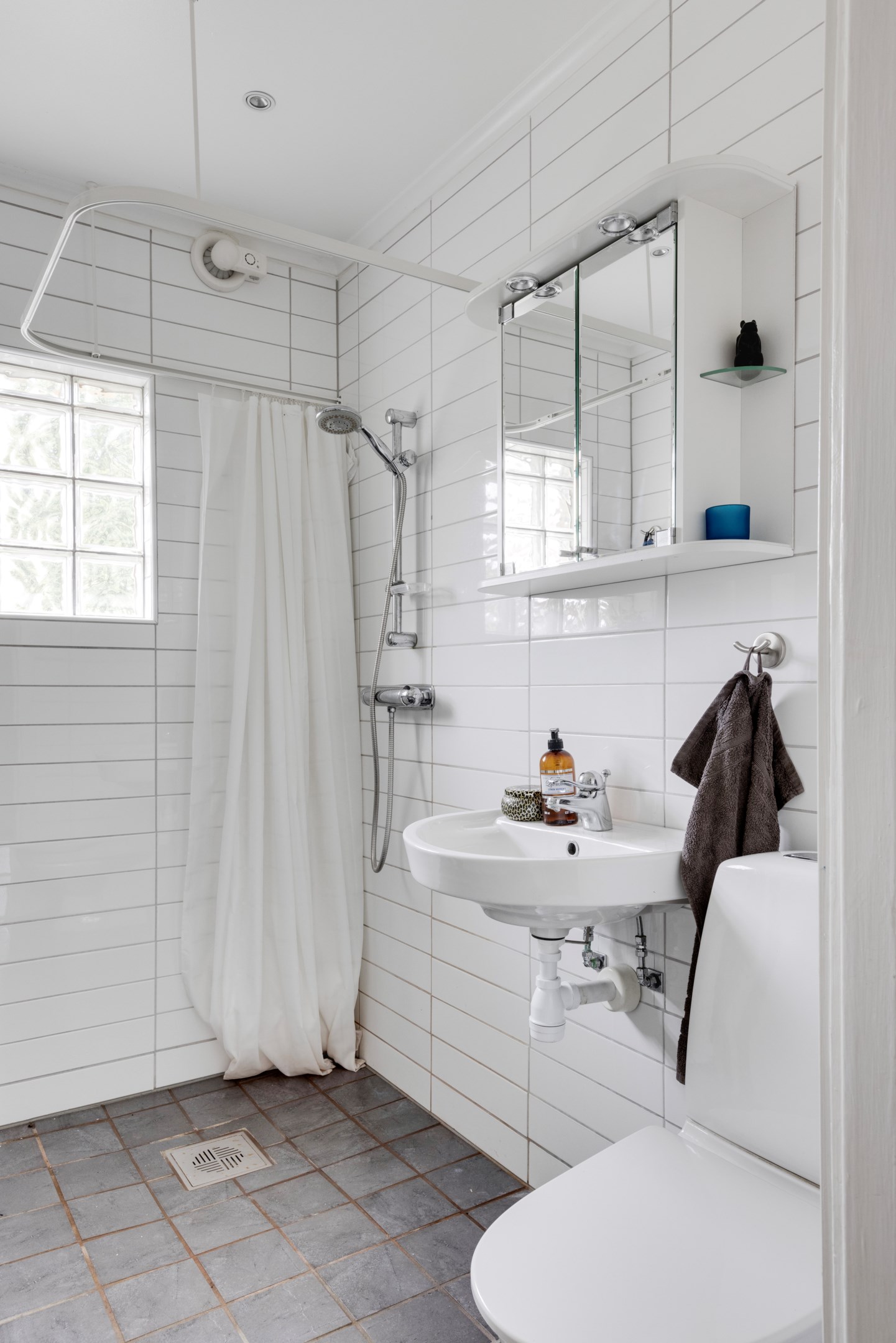 Bostadsbild från Doppingvägen 10, Såld i Sunnersta, Uppsala