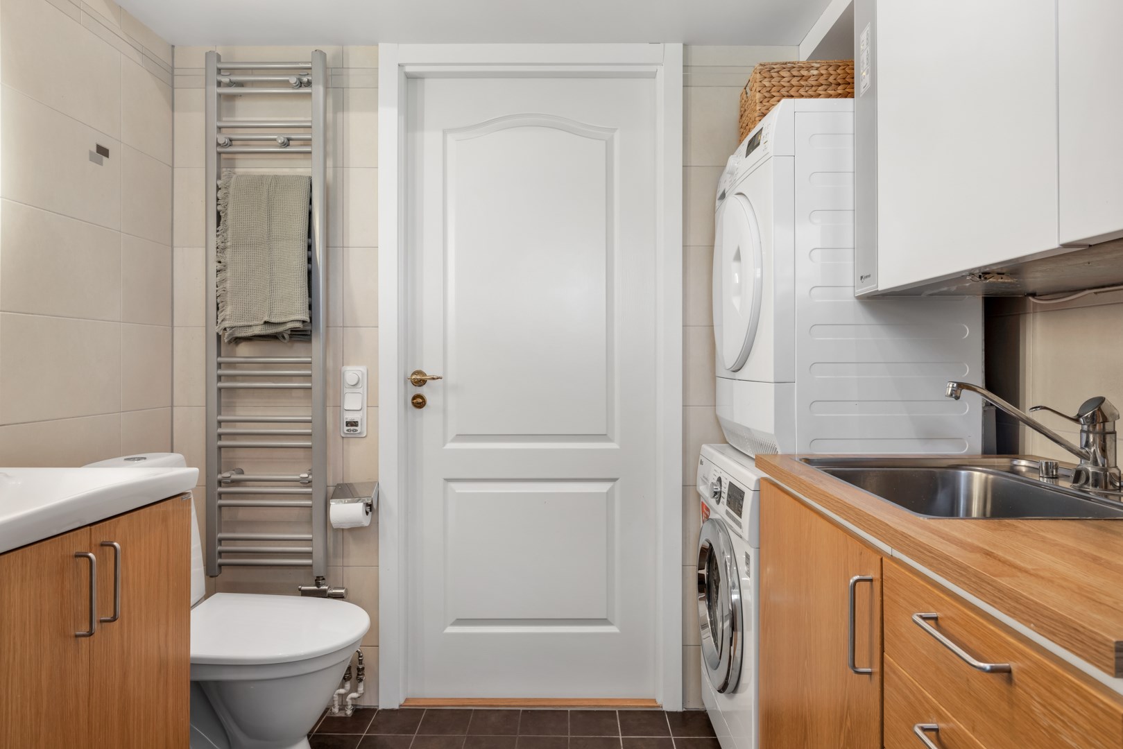 Bostadsbild från Eriksbergsvägen 17C, Såld i Sommarro, Uppsala