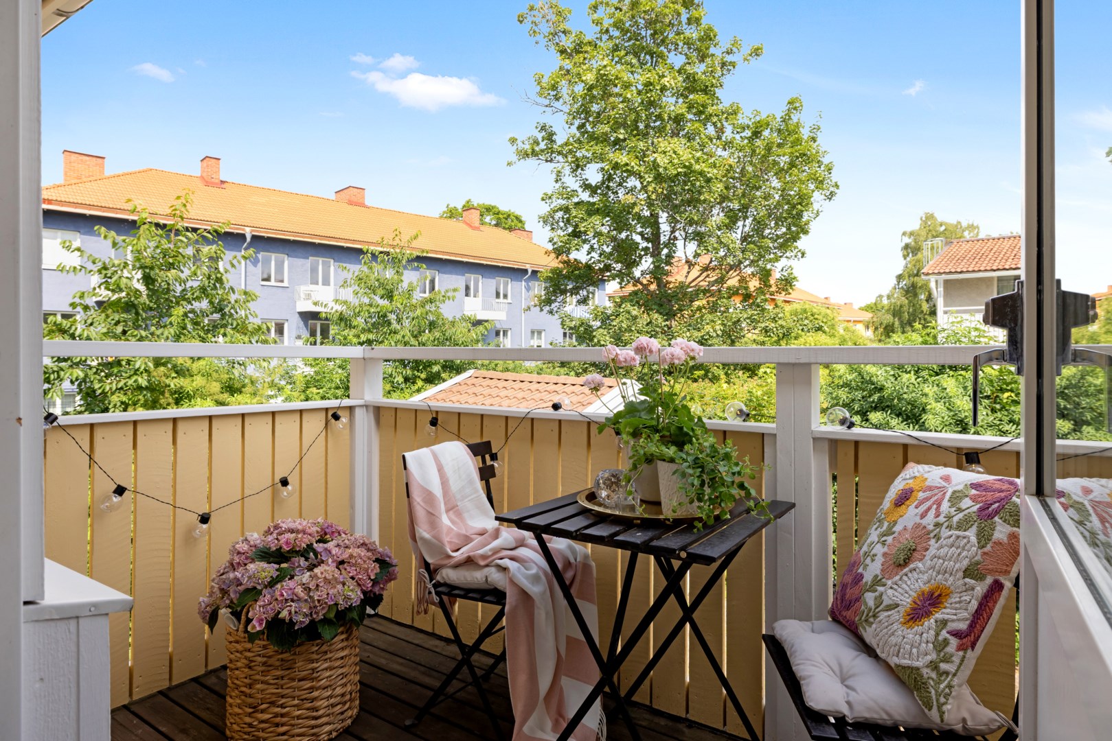 Bostadsbild från Eriksbergsvägen 17C, Såld i Sommarro, Uppsala