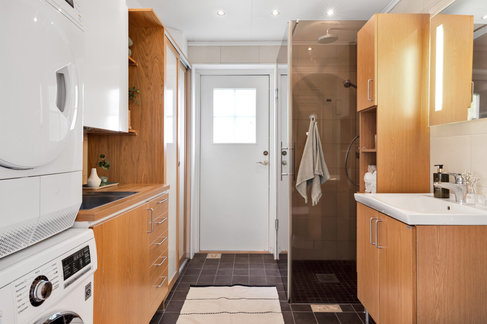 Bostadsbild från Eriksbergsvägen 17C, Såld i Sommarro, Uppsala