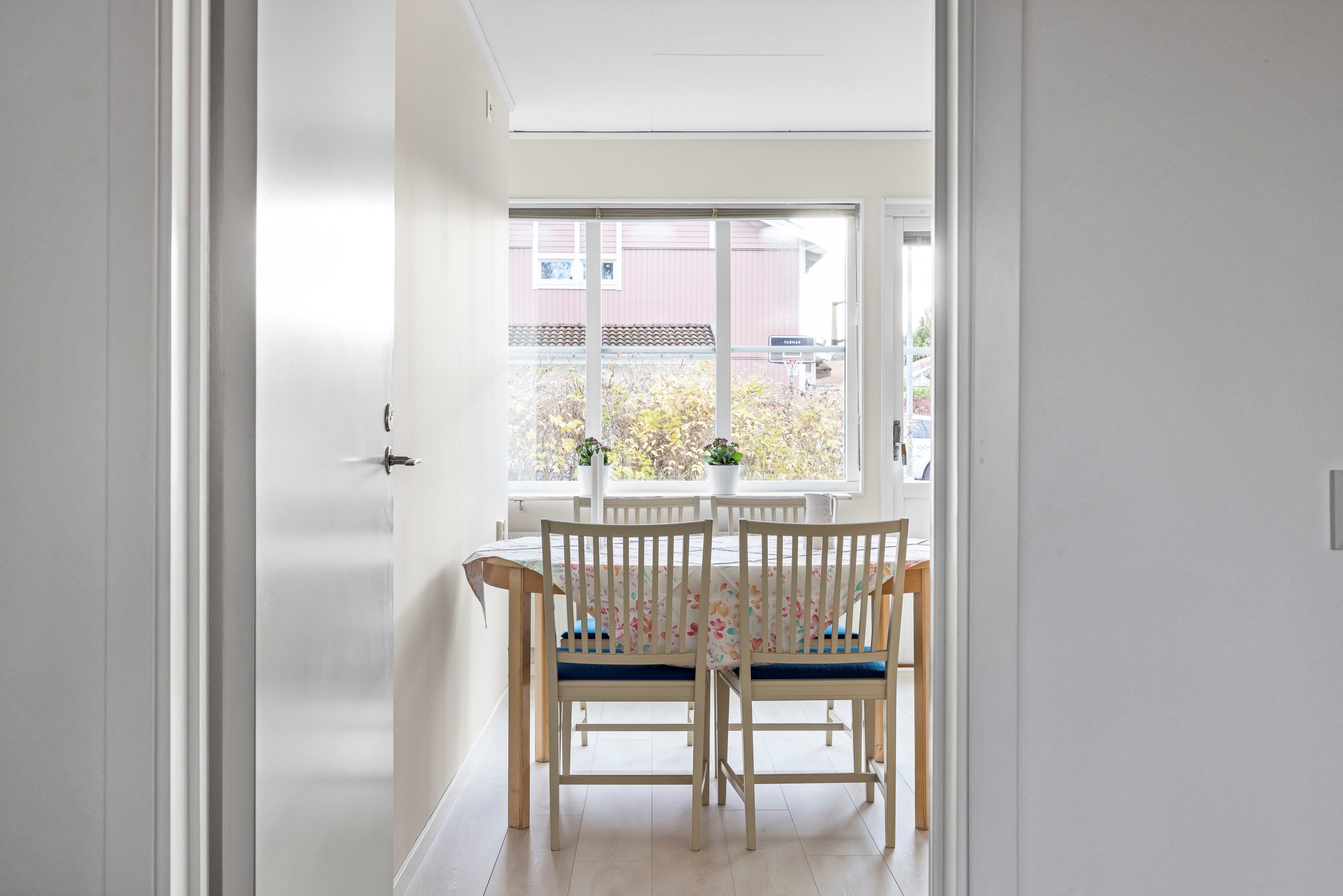 Bostadsbild från Stenhagsvägen 106, Såld i Stenhagen, Uppsala