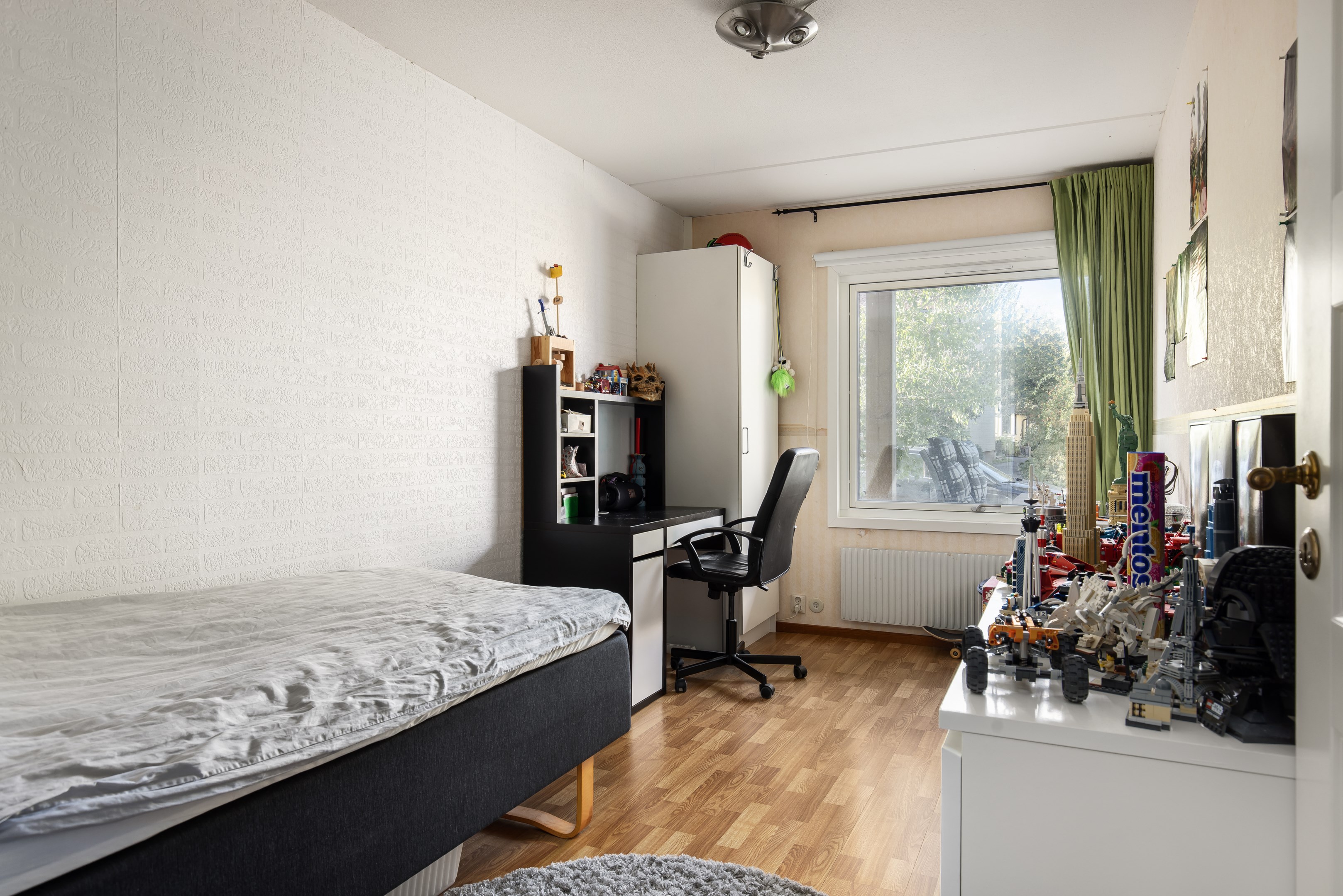 Bostadsbild från Sandholmsvägen 15, Till salu i Östra Orminge, Nacka