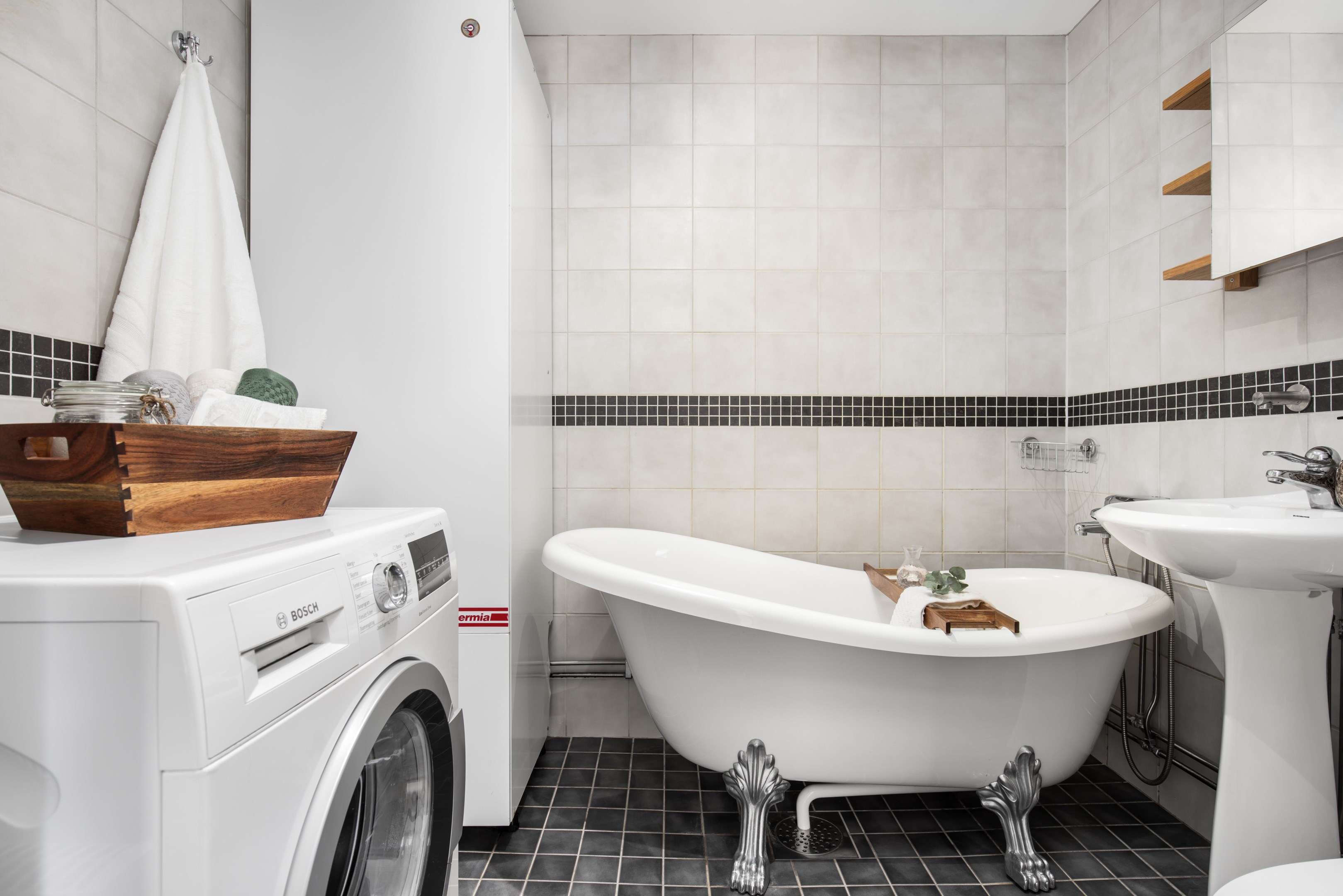 Bostadsbild från Långrevsgatan 7, Såld i Fiskarhöjden - Saltsjöbaden, Nacka