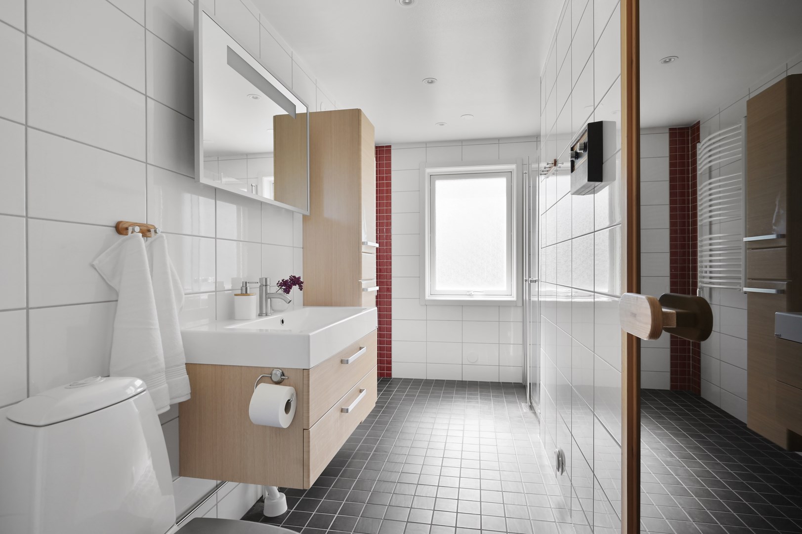 Bostadsbild från Slåttervägen 10, Såld i Ekerö Träkvista, Ekerö