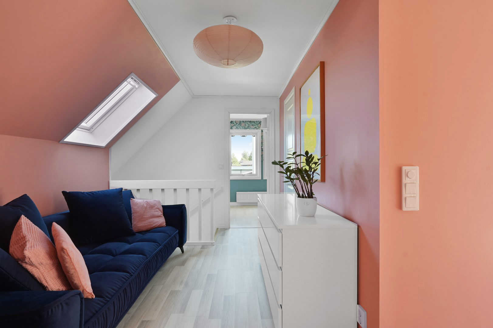 Bostadsbild från Slåttervägen 10, Såld i Ekerö Träkvista, Ekerö