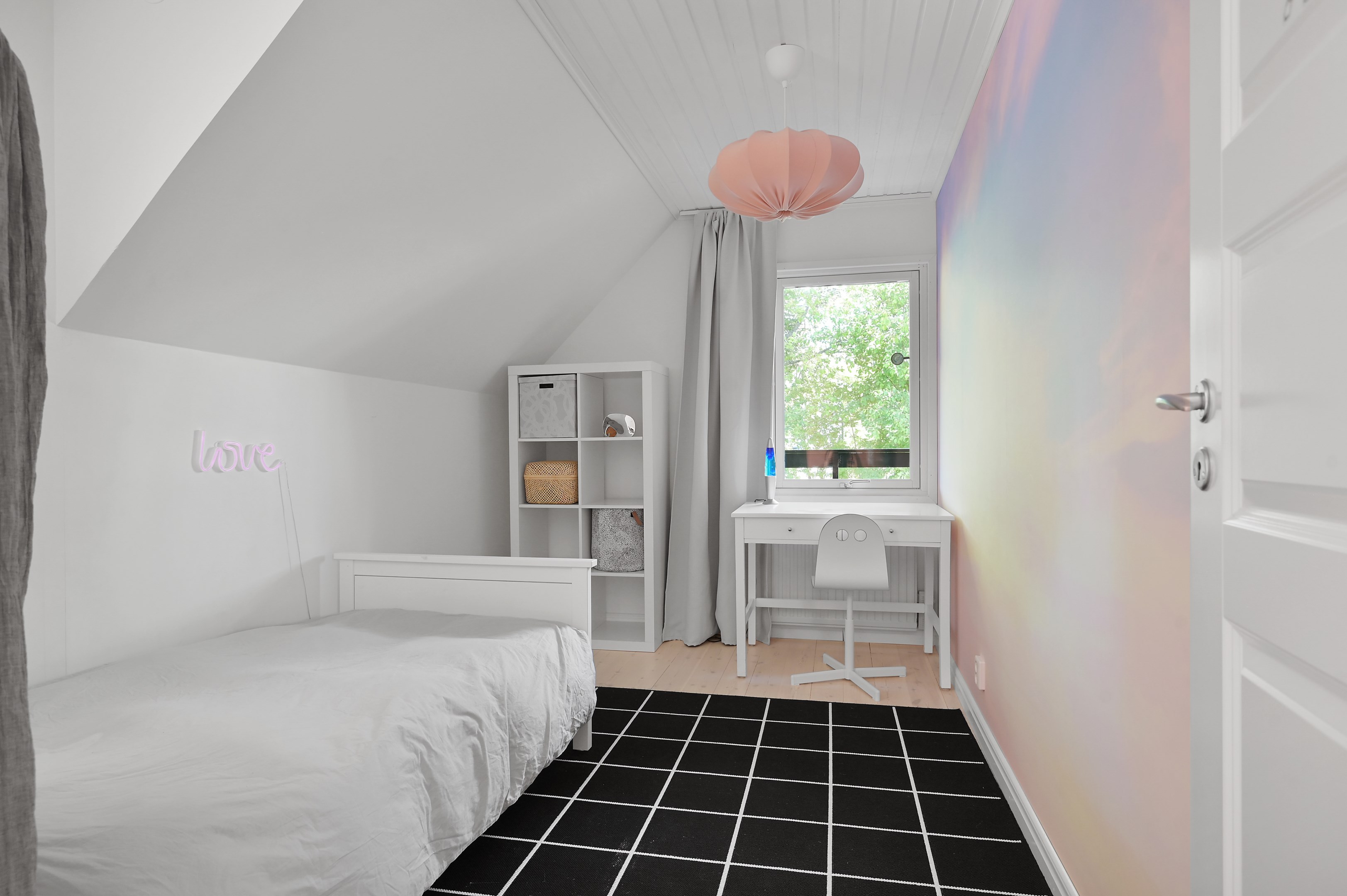 Bostadsbild från Slåttervägen 10, Såld i Ekerö Träkvista, Ekerö