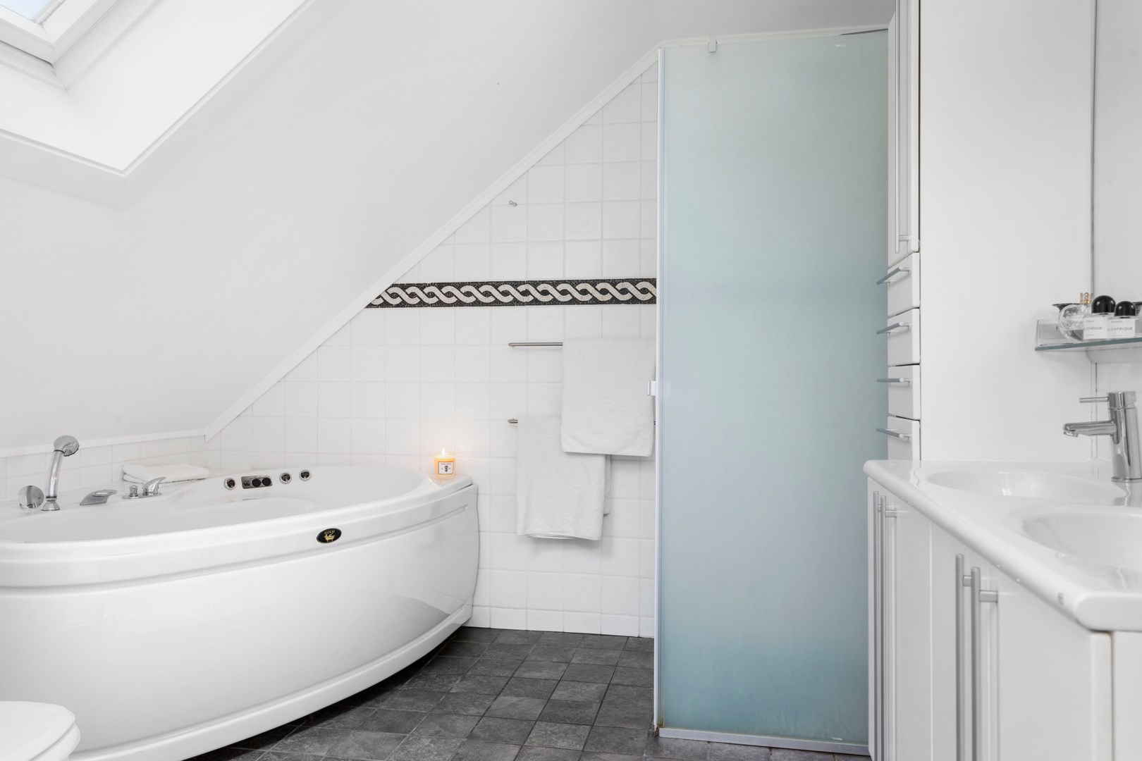 Bostadsbild från Reginavägen 7B, Såld i Saltsjö-Duvnäs, Nacka