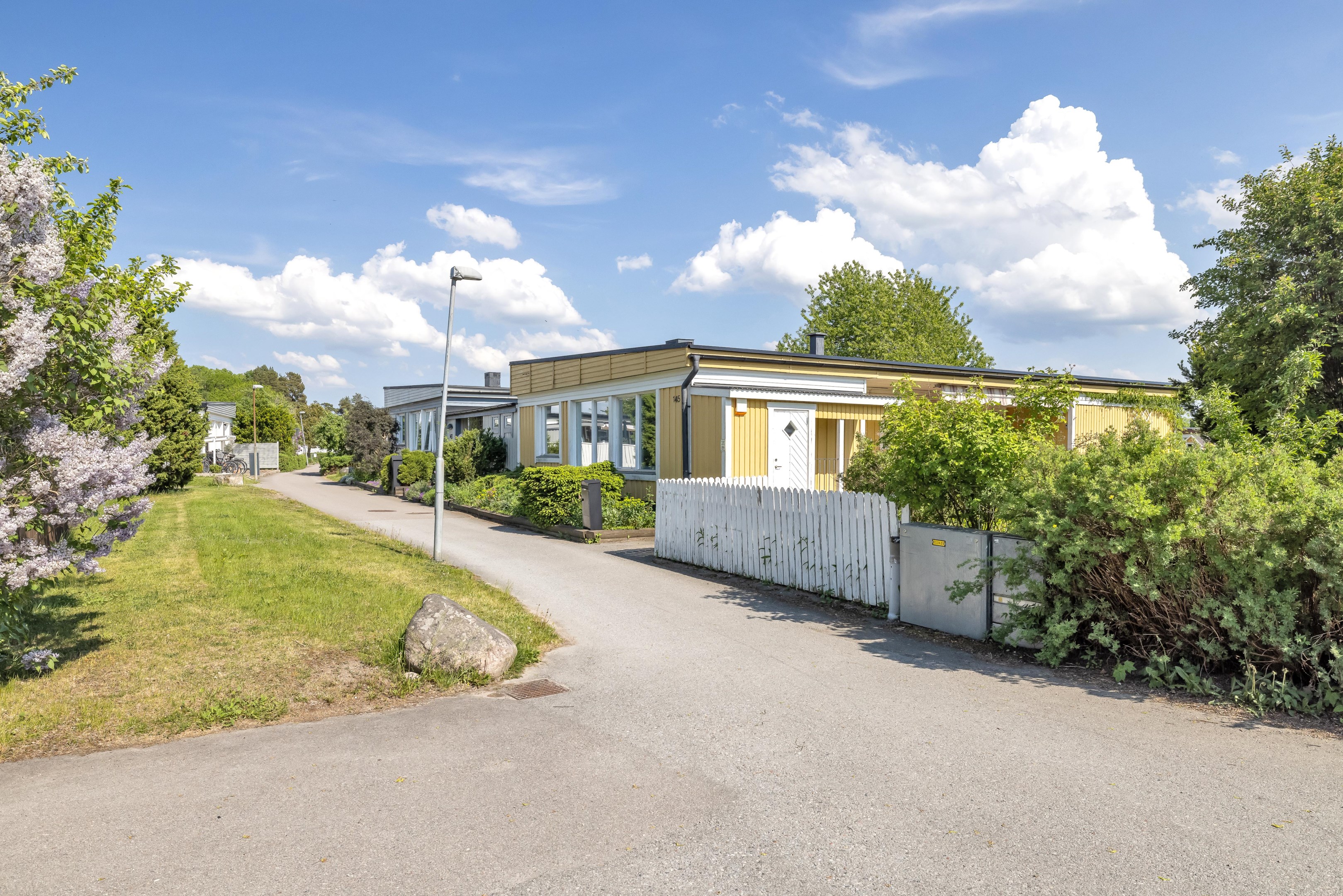 Bostadsbild från Timjansgatan 145, Såld i Årsta, Uppsala