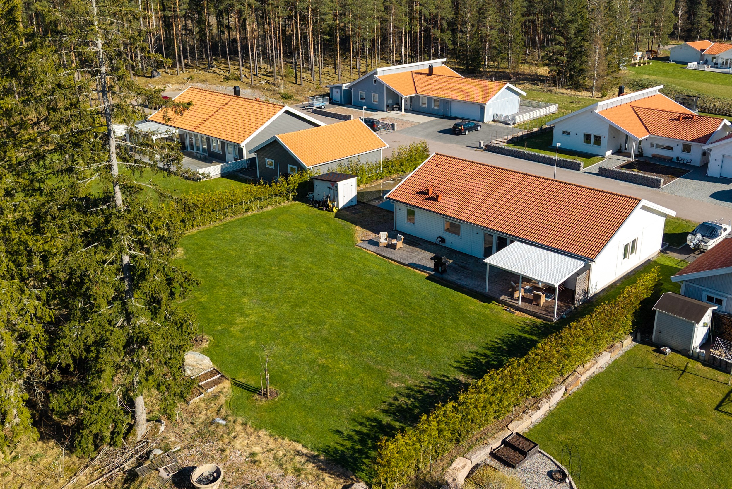 Bostadsbild från Skästa byväg 21, Till salu i Skästa, Västerås