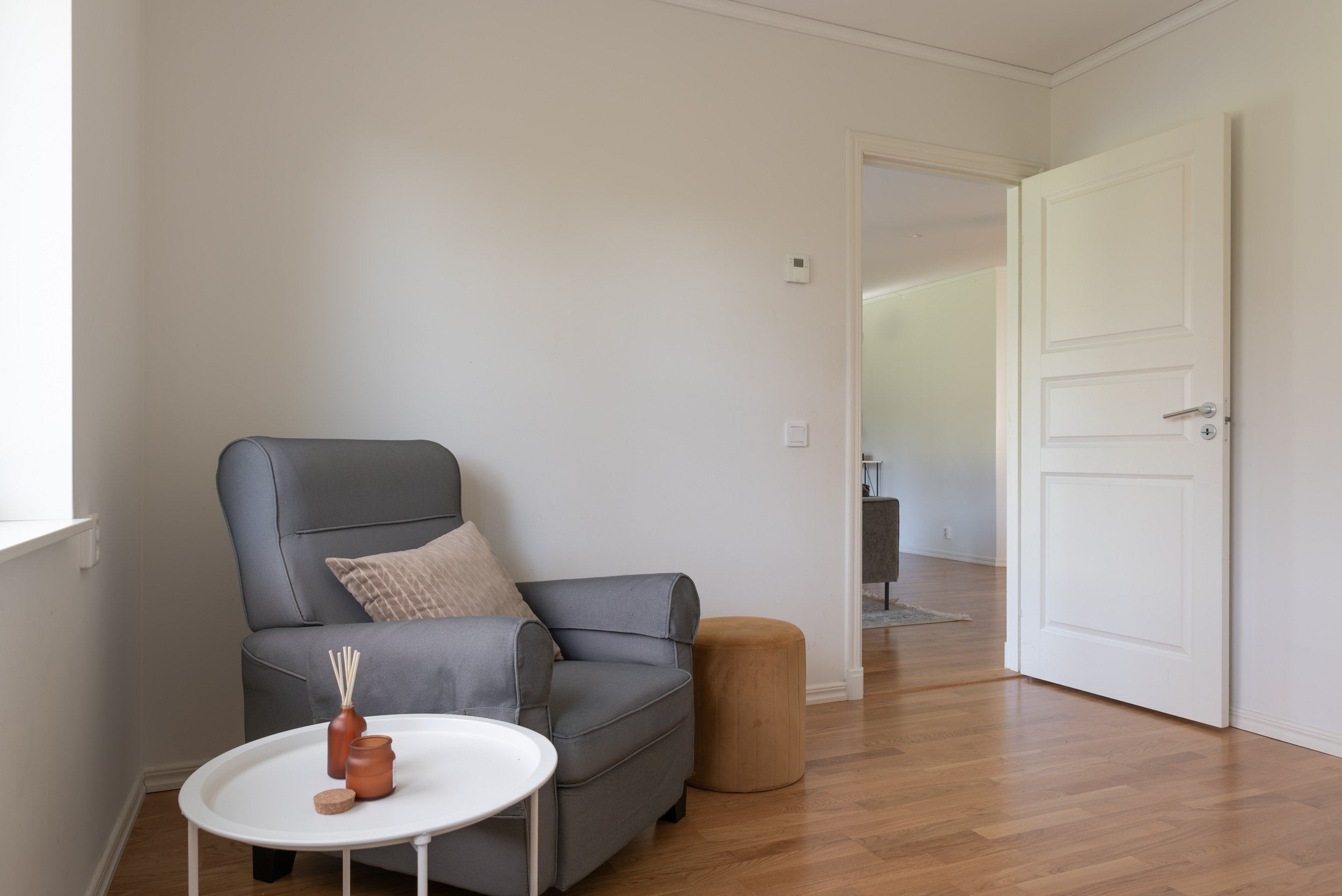 Bostadsbild från Skästa byväg 21, Till salu i Skästa, Västerås