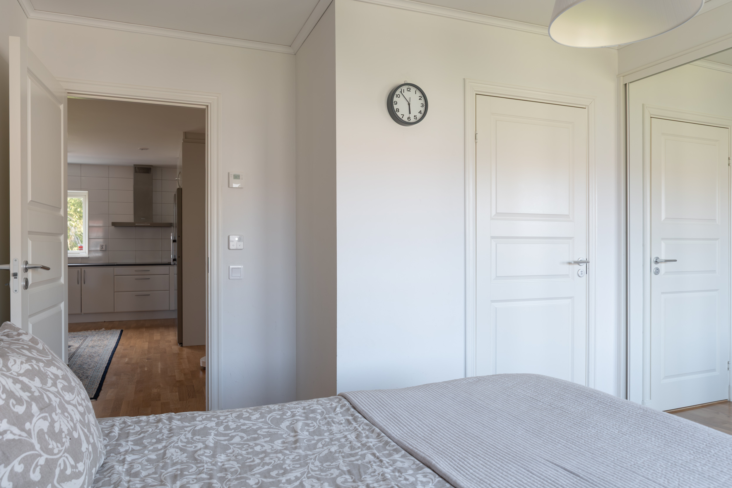 Bostadsbild från Skästa byväg 21, Till salu i Skästa, Västerås