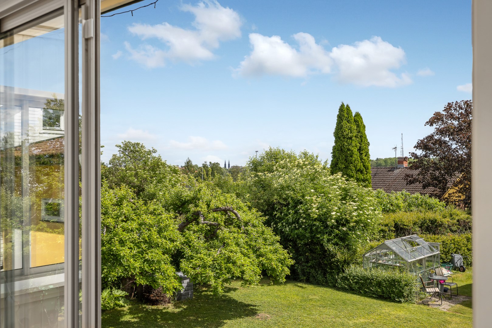 Bostadsbild från Bertilsvägen 12B, Såld i Berthåga, Uppsala