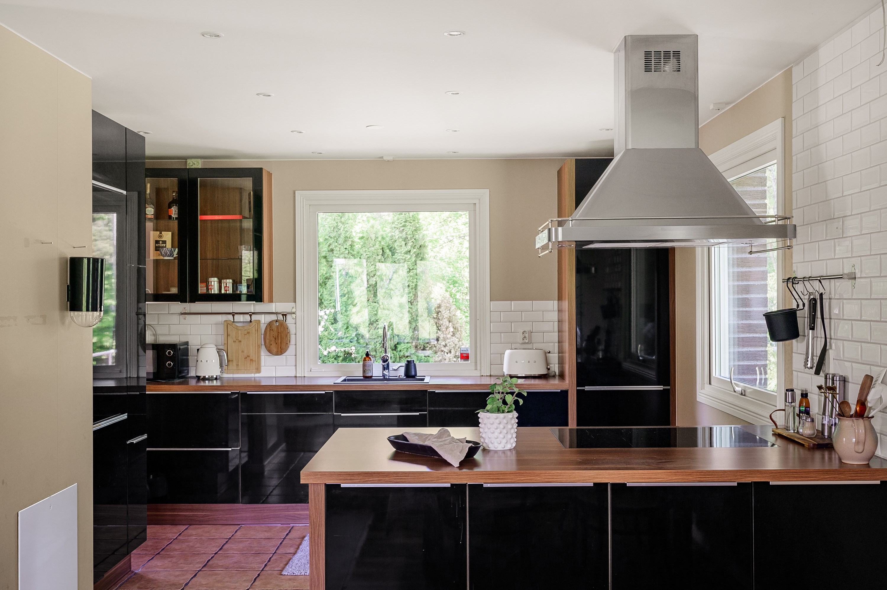 Bostadsbild från Vinvägen 7, Till salu i Björknäs, Nacka