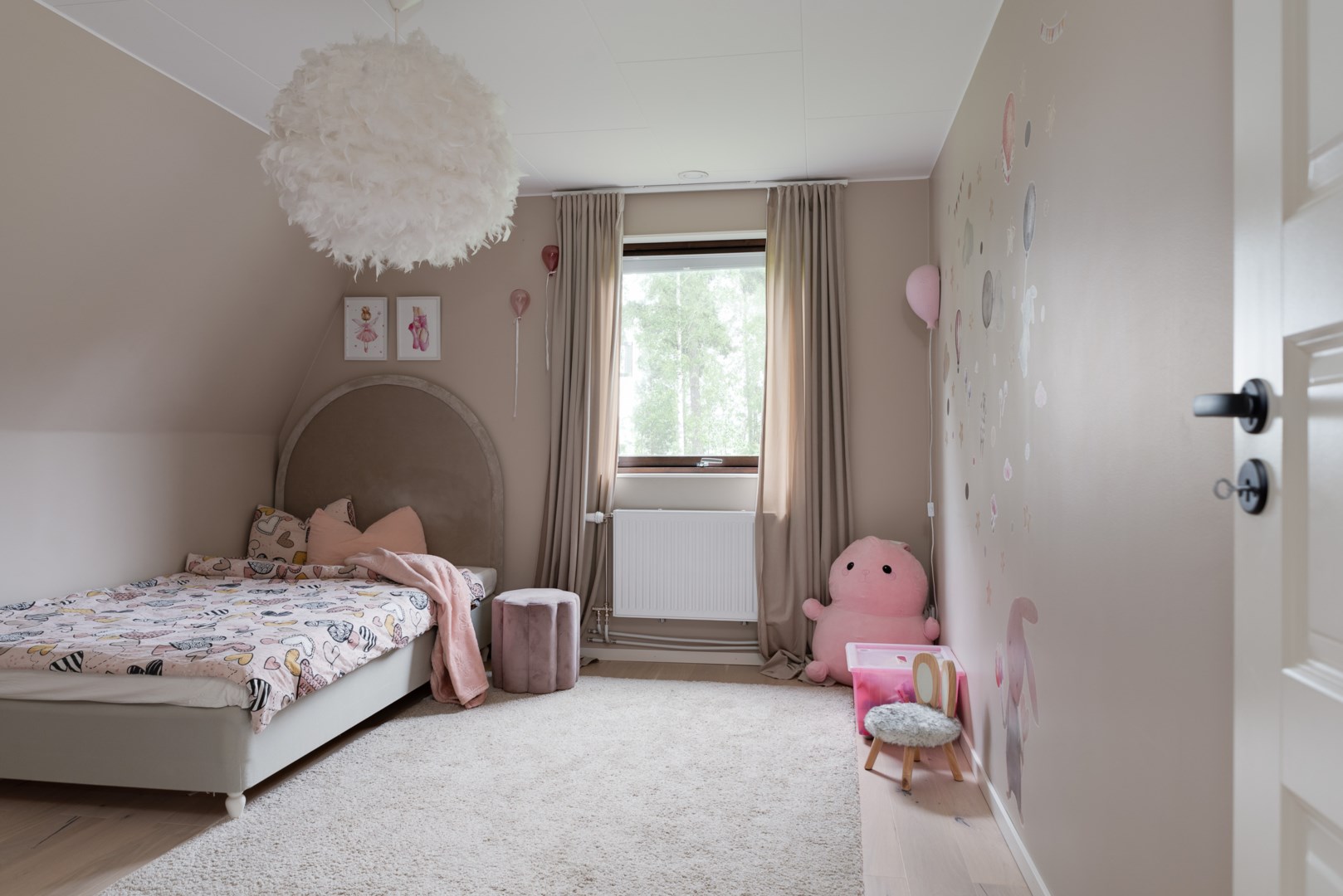 Bostadsbild från Brudslöjevägen 18, Såld i Gryta, Västerås