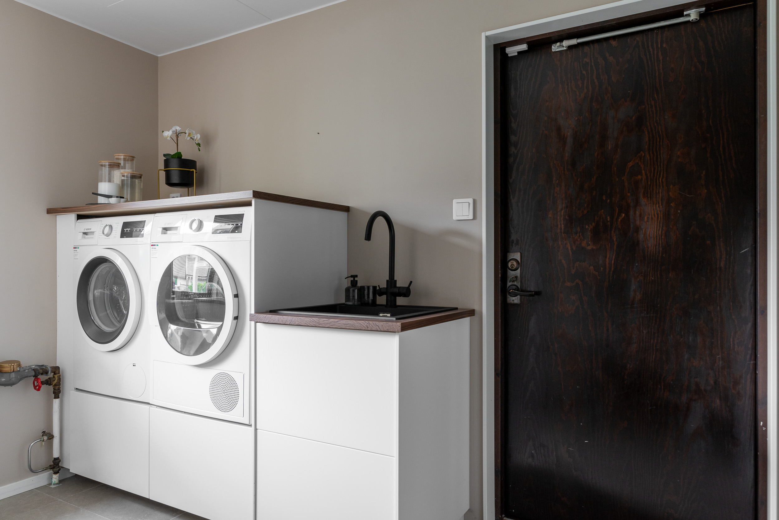 Bostadsbild från Brudslöjevägen 18, Såld i Gryta, Västerås