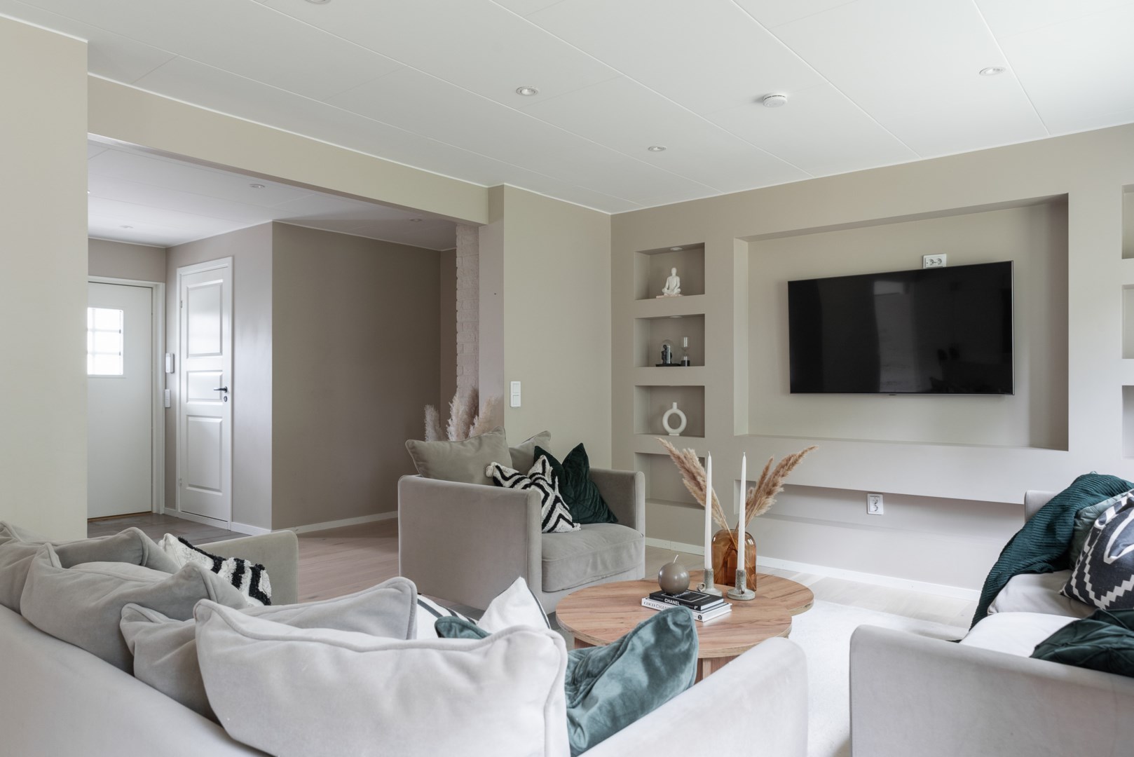 Bostadsbild från Brudslöjevägen 18, Såld i Gryta, Västerås