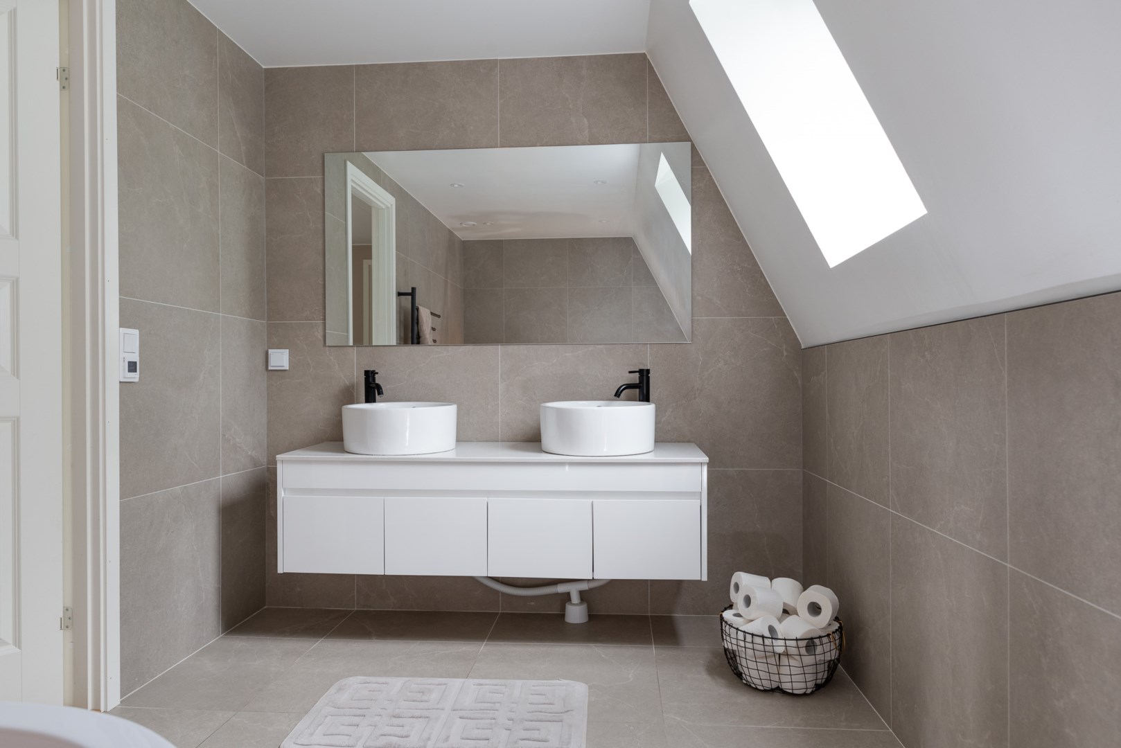 Bostadsbild från Brudslöjevägen 18, Såld i Gryta, Västerås