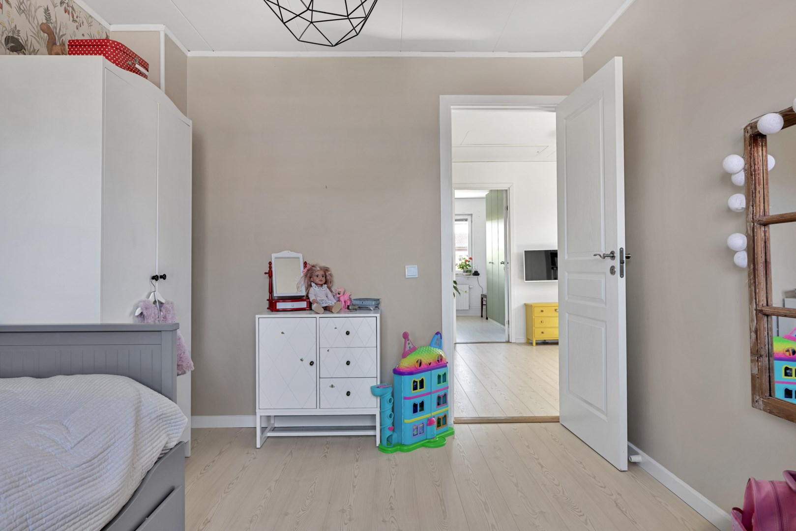 Bostadsbild från Markegångsvägen 16, Såld i Storvreta, Uppsala