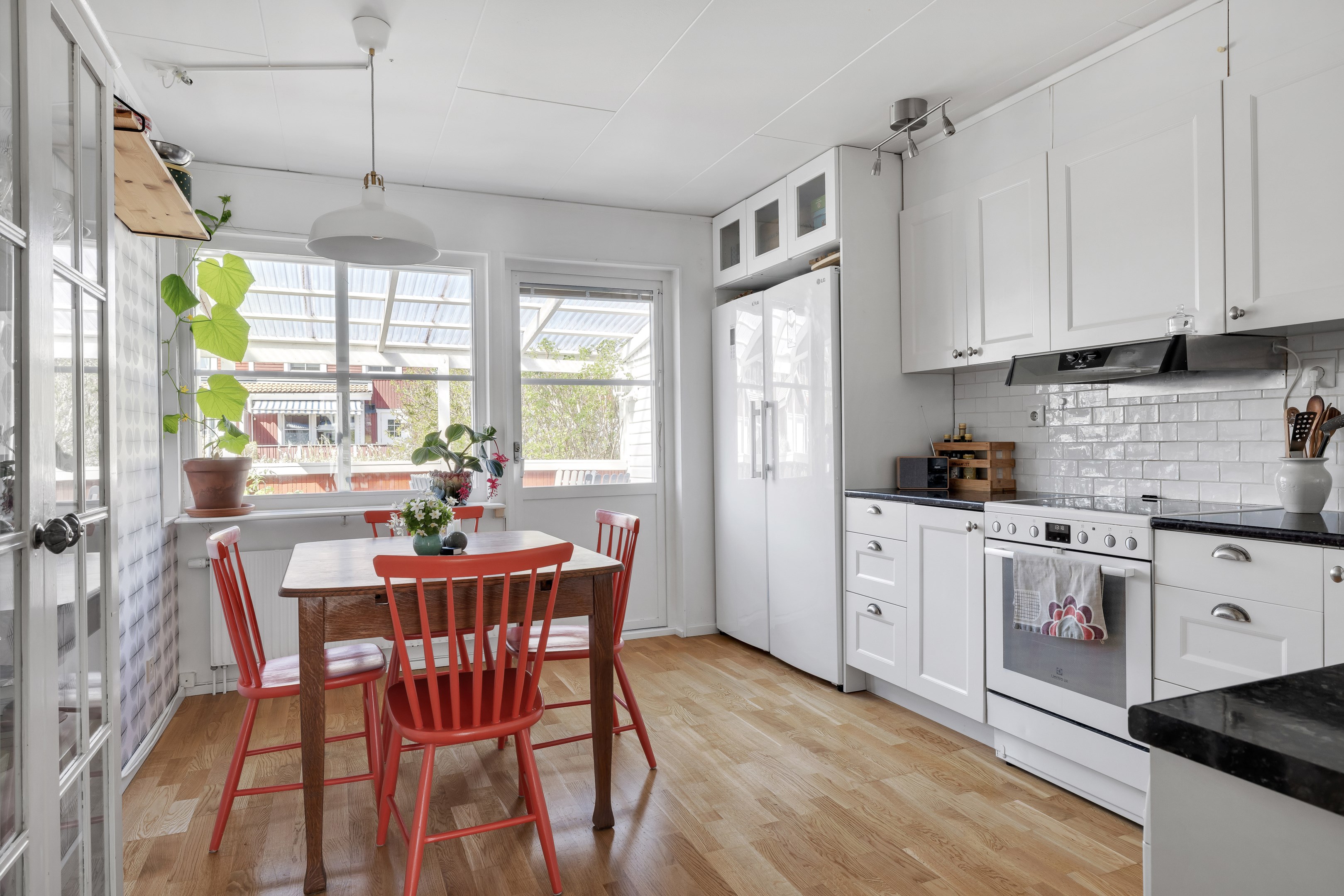 Bostadsbild från Markegångsvägen 16, Såld i Storvreta, Uppsala