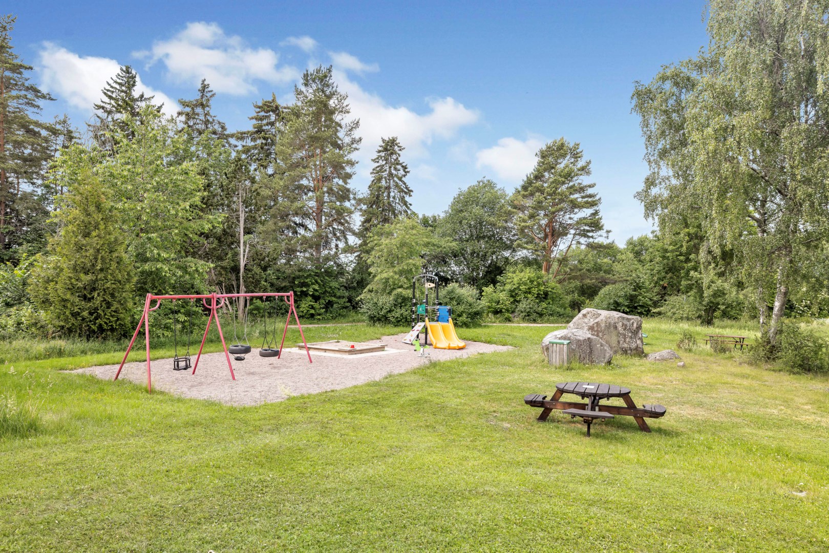 Bostadsbild från Markegångsvägen 16, Såld i Storvreta, Uppsala