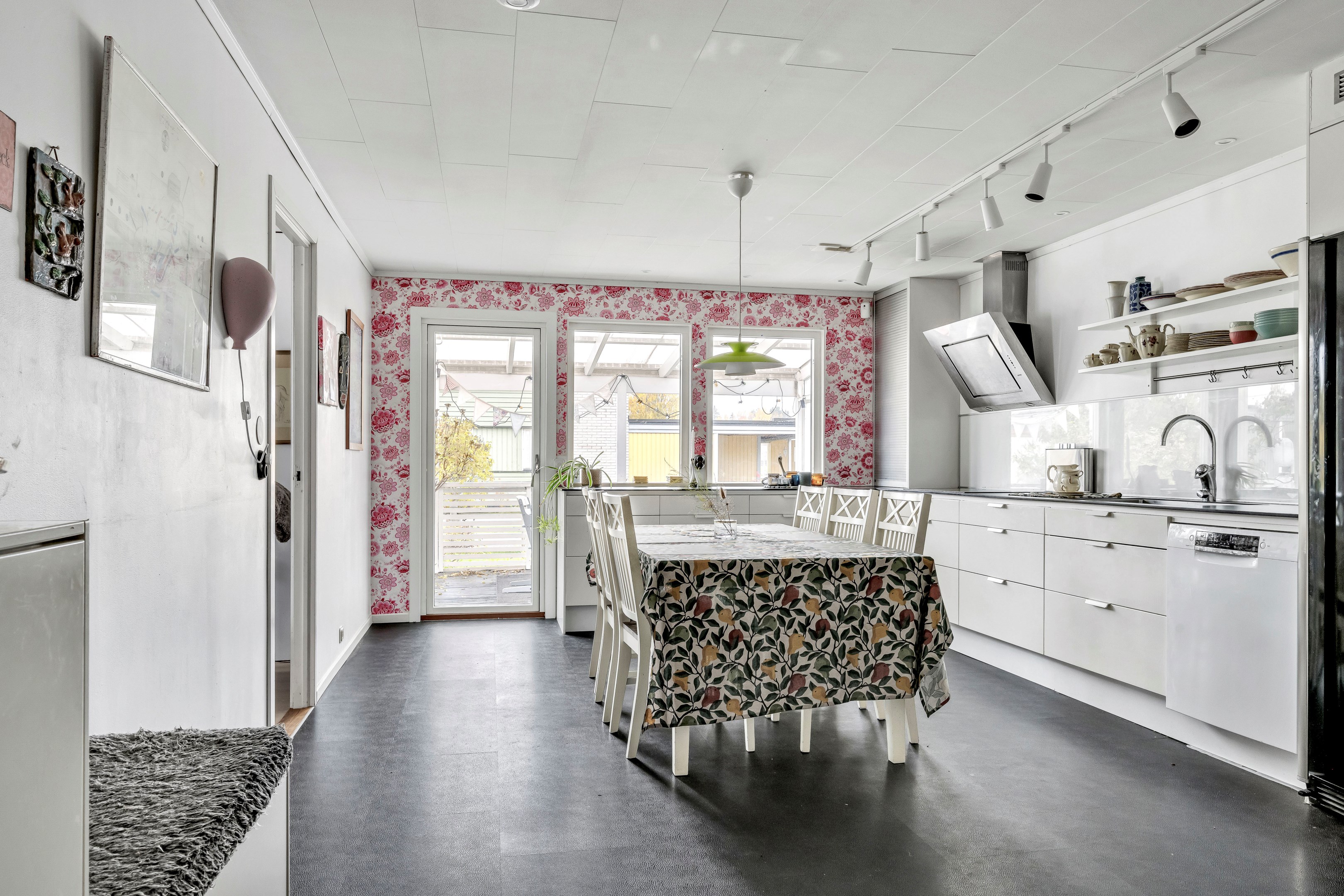 Bostadsbild från Hemmansvägen 11, Såld i Storvreta, Uppsala