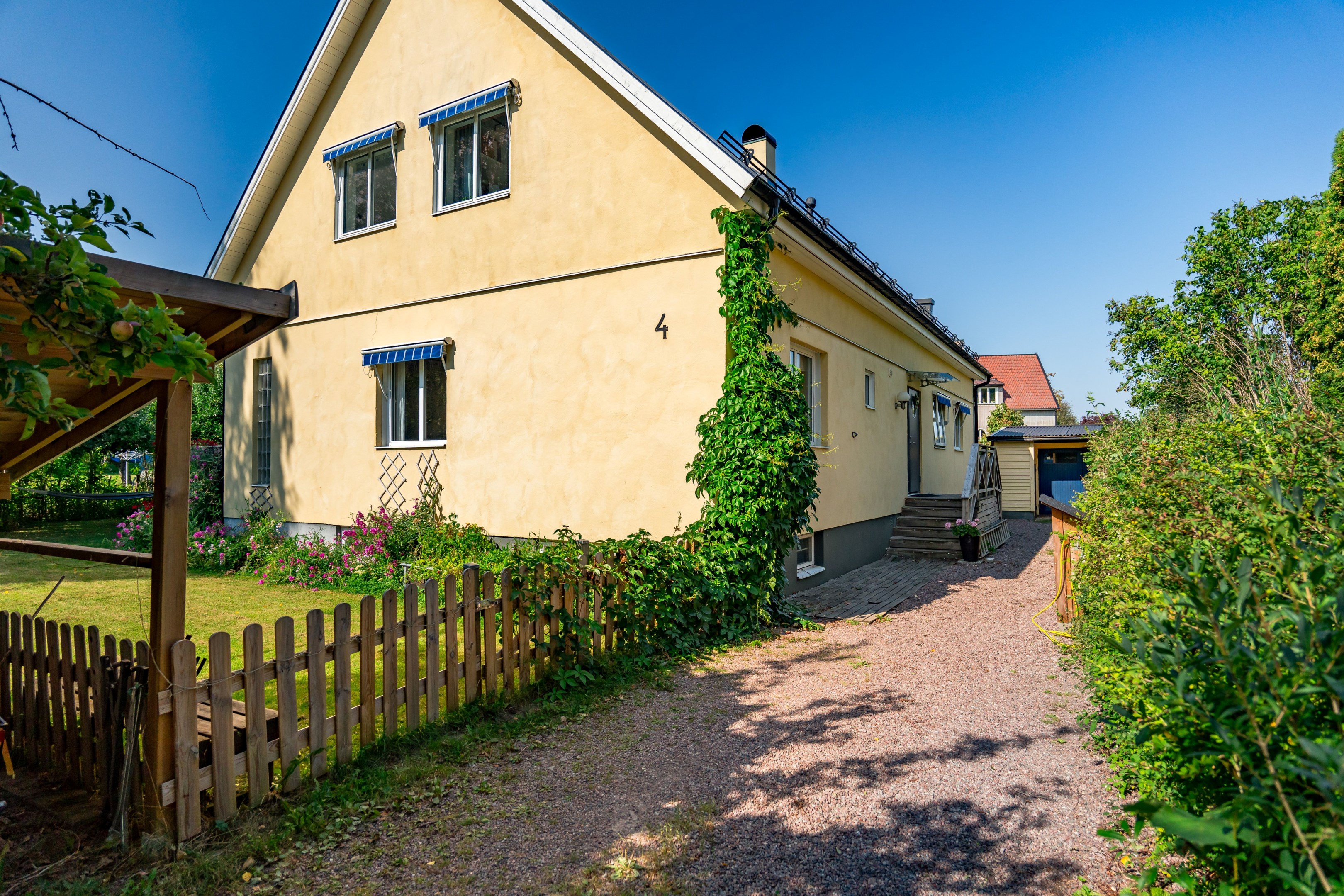 Bostadsbild från Skrakvägen 4, Till salu i Sunnersta, Uppsala