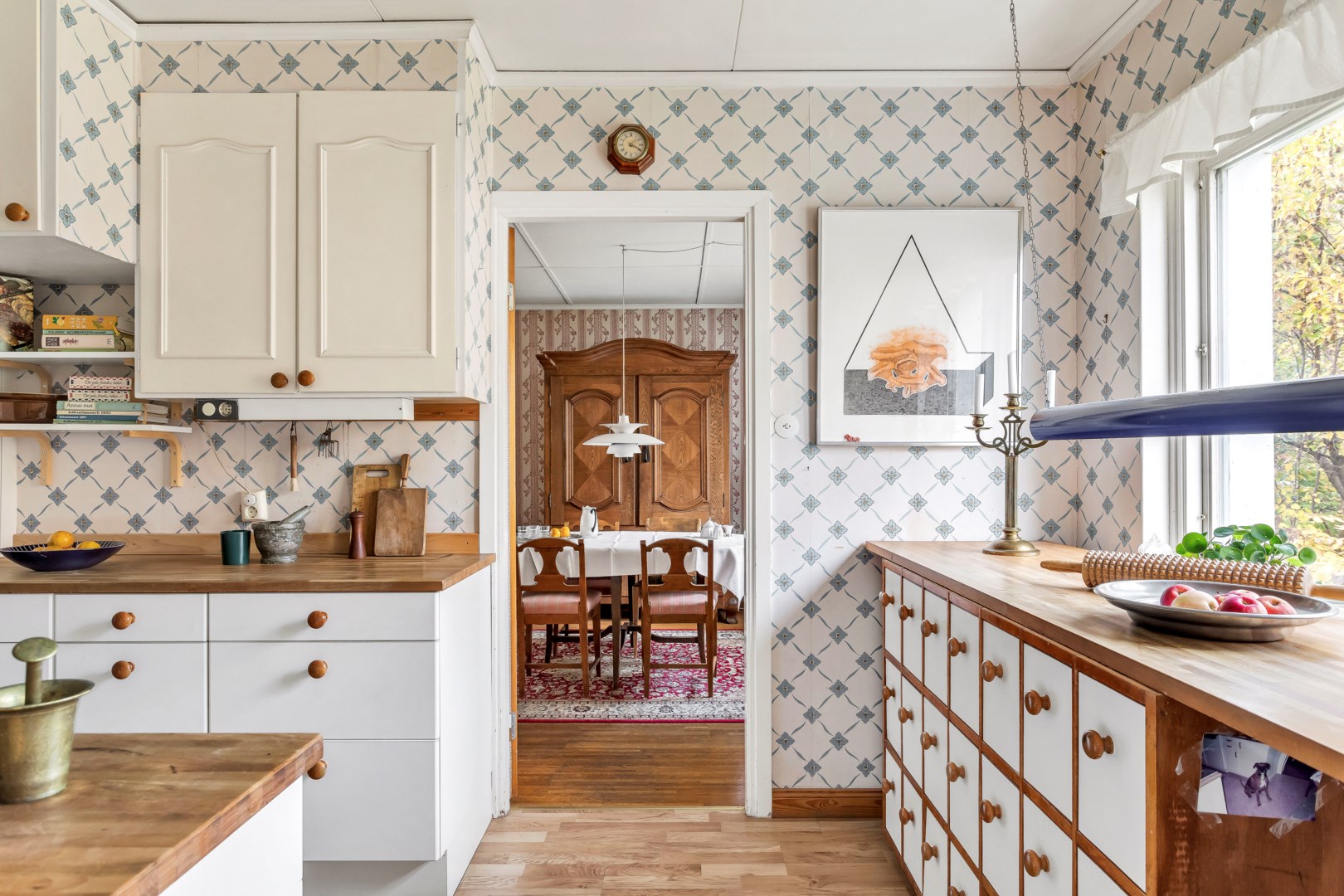 Bostadsbild från Lövlundsvägen 14, Såld i Storvreta, Uppsala