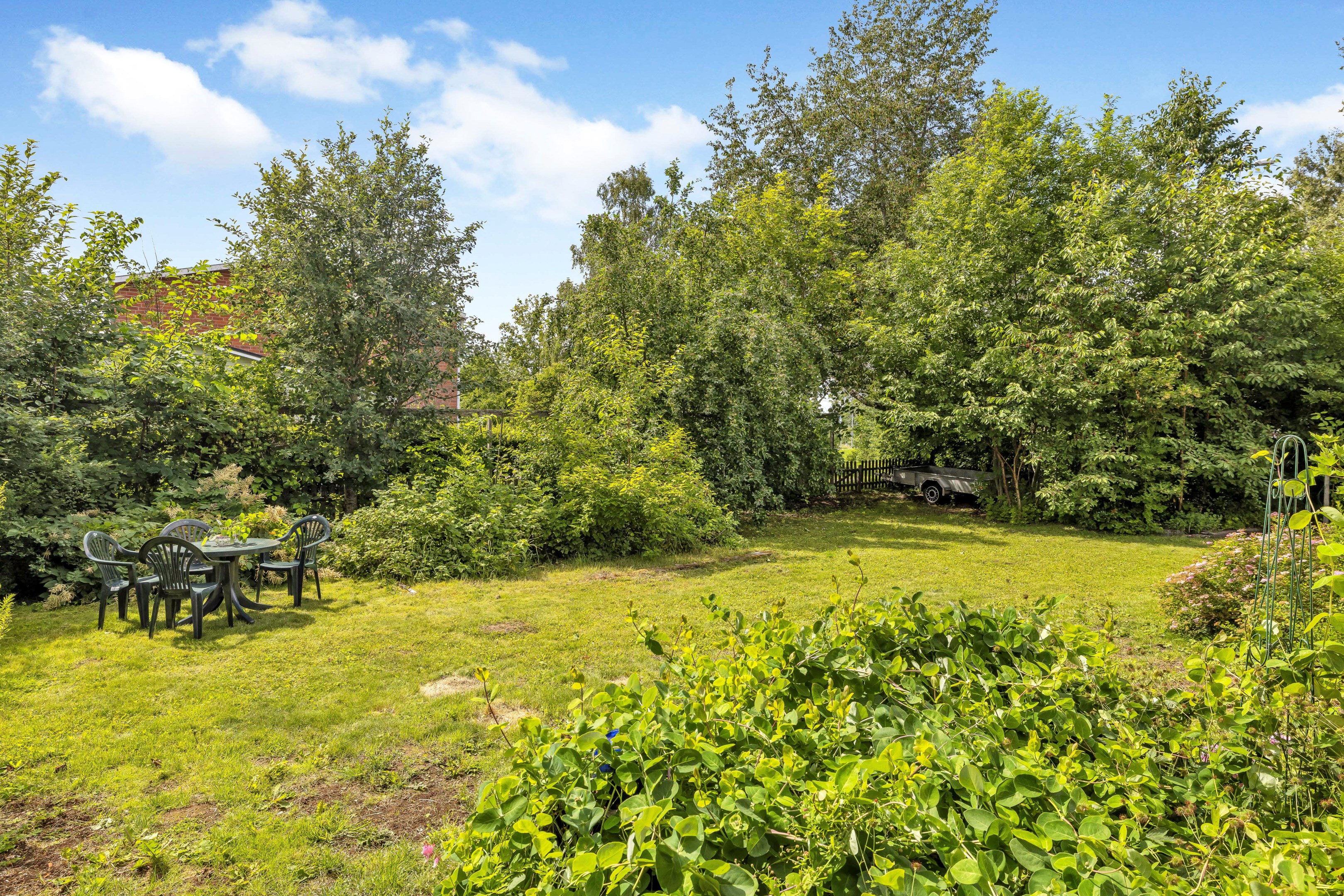 Bostadsbild från Lövlundsvägen 14, Såld i Storvreta, Uppsala