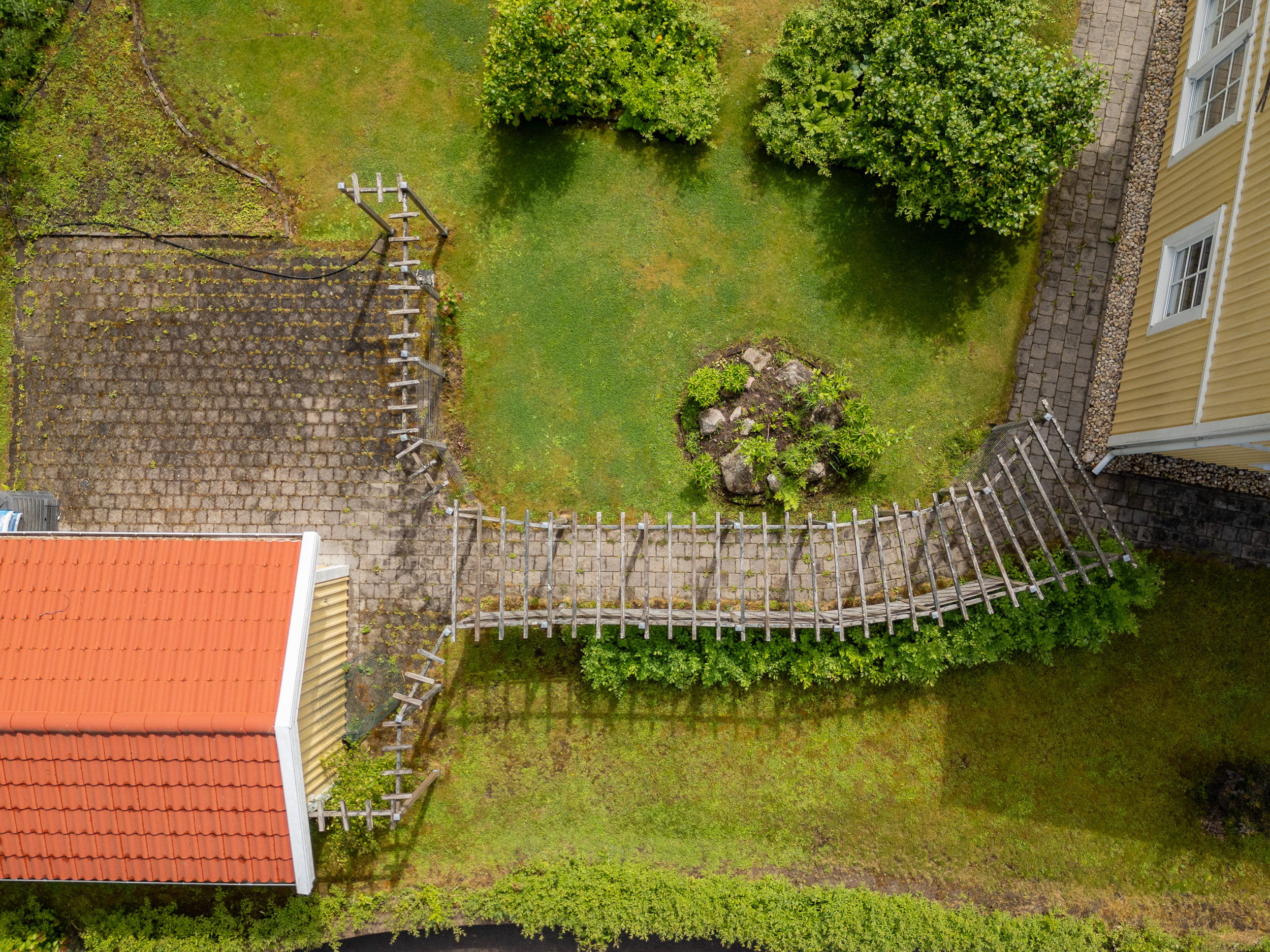 Bostadsbild från Hustahöjdens byväg 24, Såld i Hustahöjden, Västerås