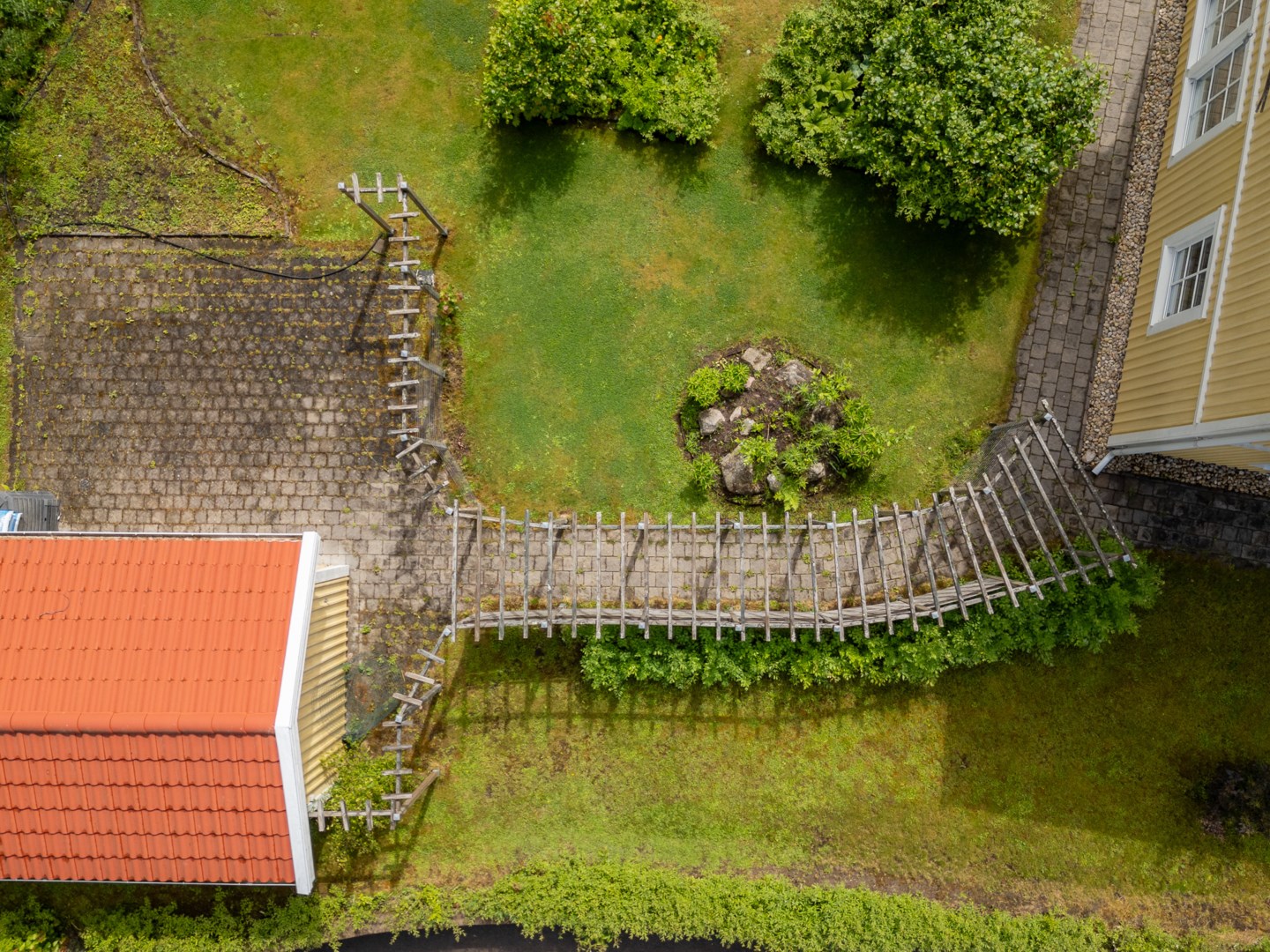 Bostadsbild från Hustahöjdens byväg 24, Såld i Hustahöjden, Västerås