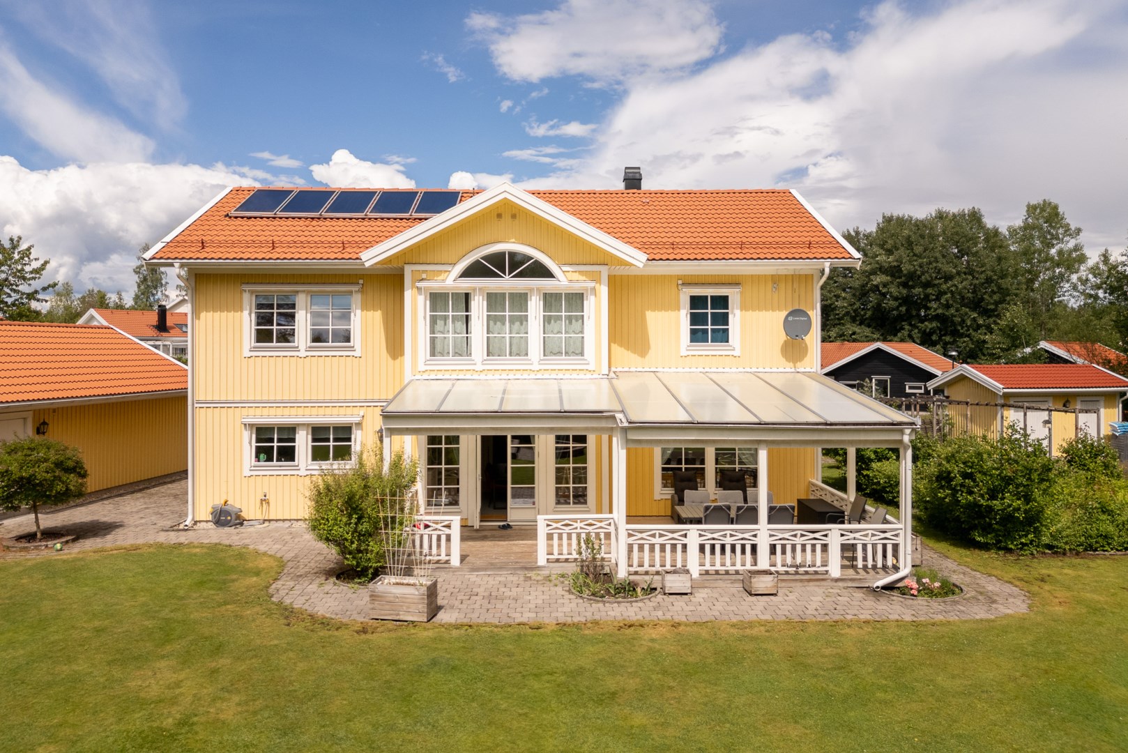 Bostadsbild från Hustahöjdens byväg 24, Såld i Hustahöjden, Västerås