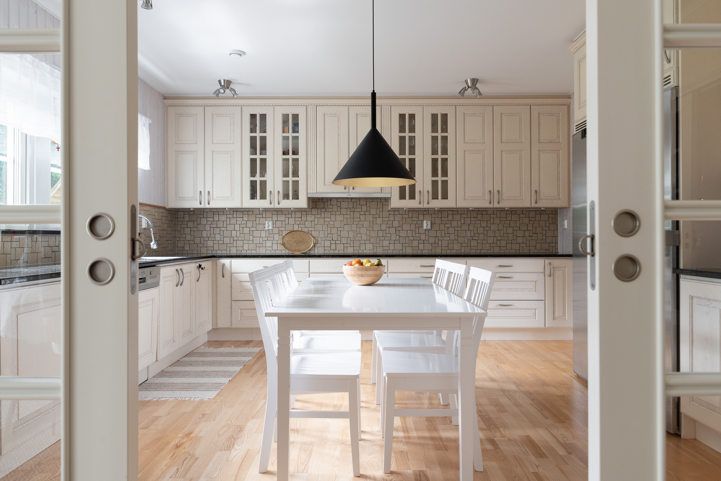 Bostadsbild från Hustahöjdens byväg 24, Såld i Hustahöjden, Västerås