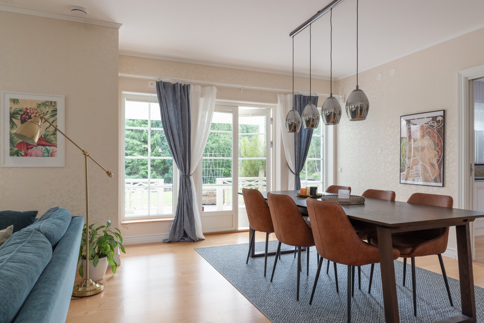 Bostadsbild från Hustahöjdens byväg 24, Såld i Hustahöjden, Västerås