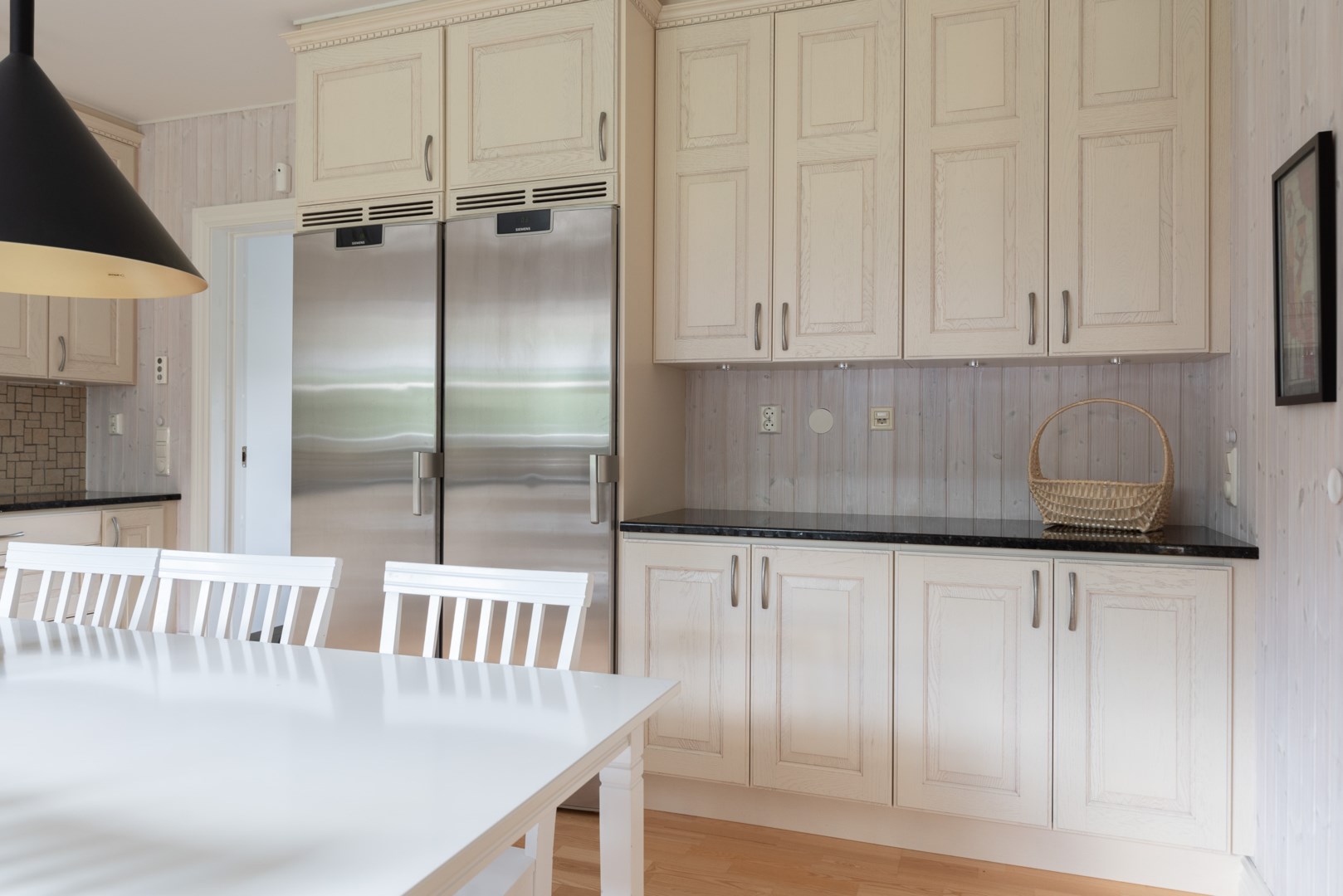 Bostadsbild från Hustahöjdens byväg 24, Såld i Hustahöjden, Västerås