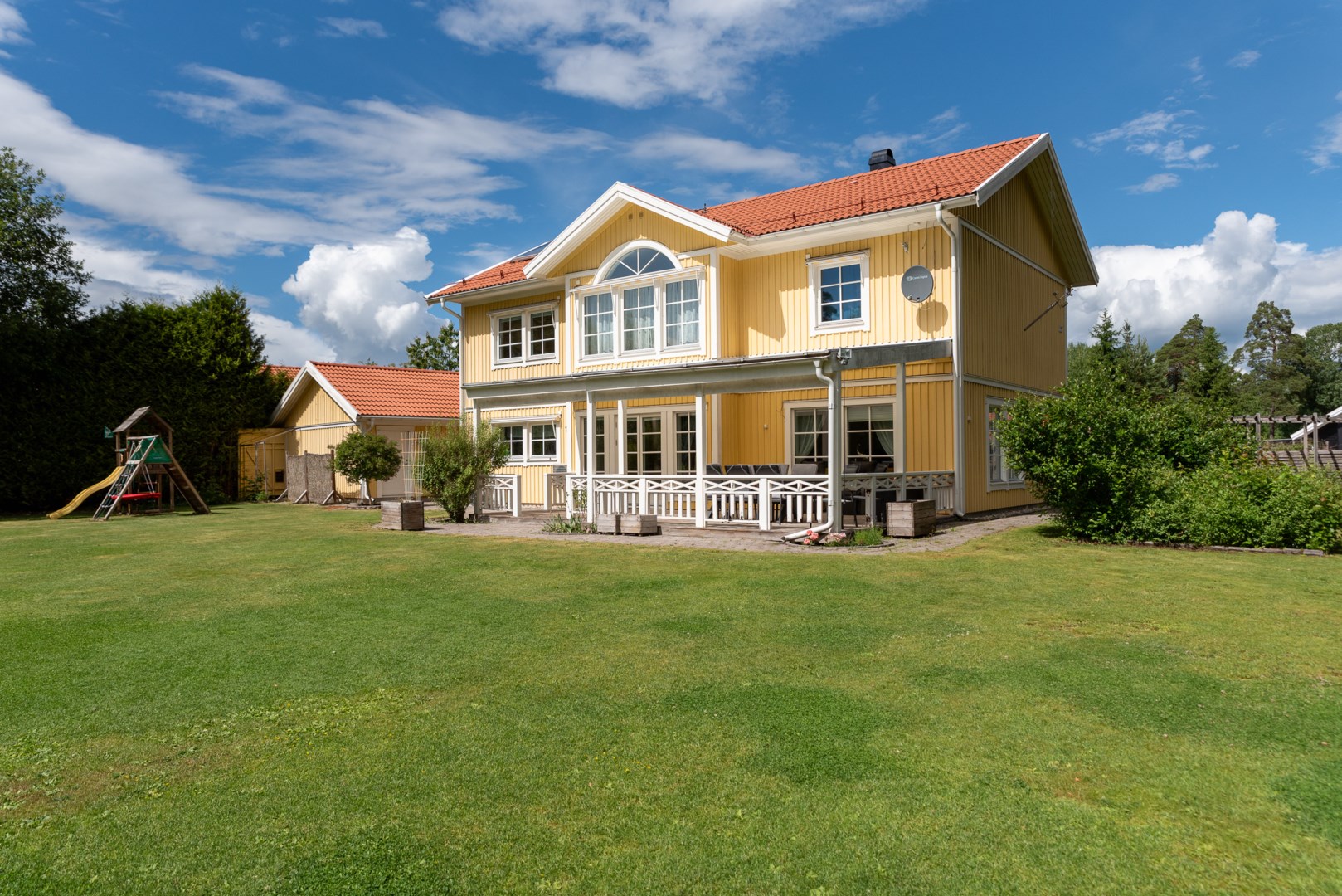 Bostadsbild från Hustahöjdens byväg 24, Såld i Hustahöjden, Västerås