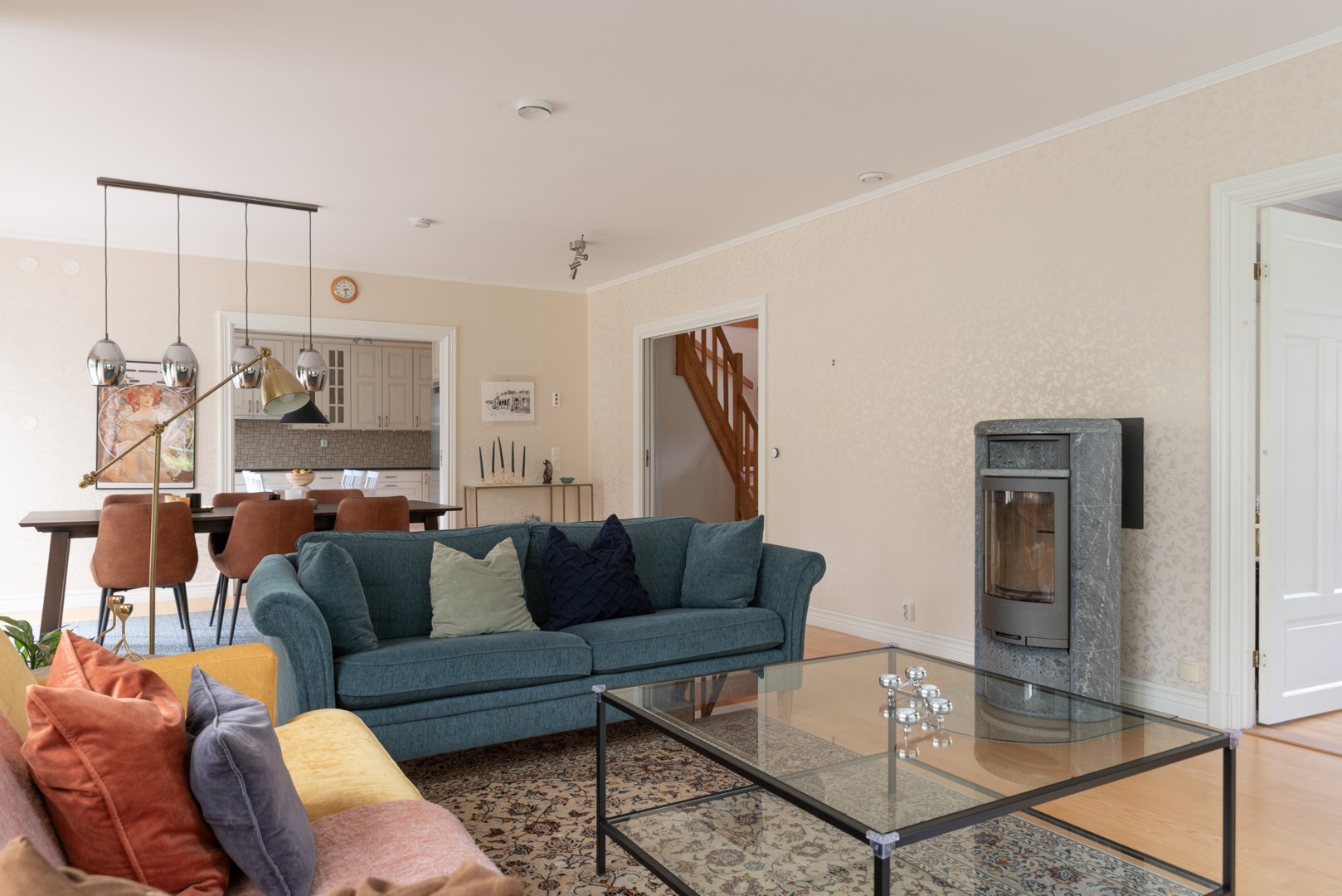 Bostadsbild från Hustahöjdens byväg 24, Såld i Hustahöjden, Västerås