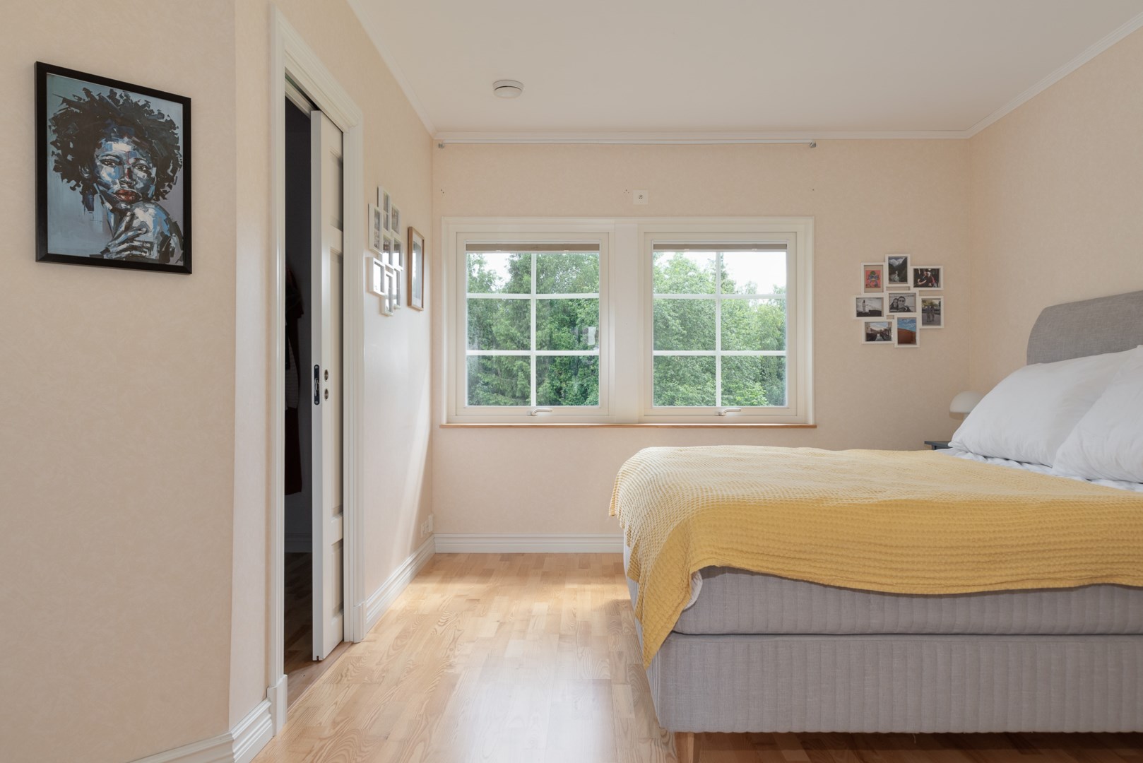 Bostadsbild från Hustahöjdens byväg 24, Såld i Hustahöjden, Västerås