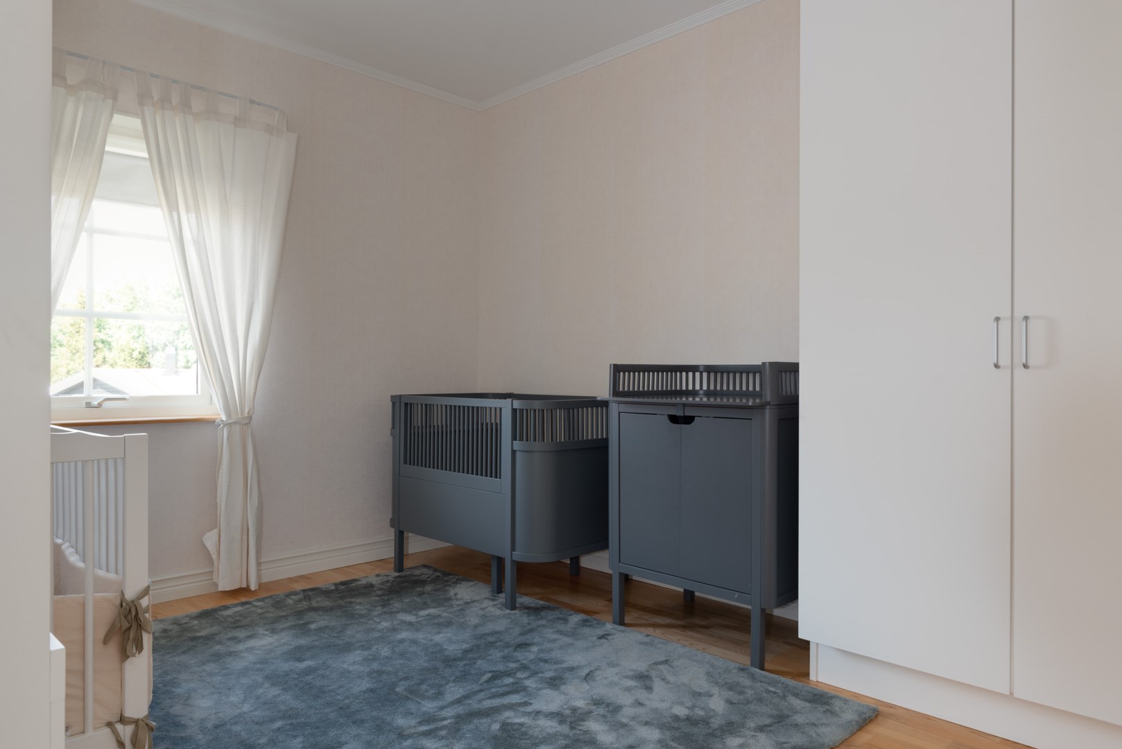 Bostadsbild från Hustahöjdens byväg 24, Såld i Hustahöjden, Västerås